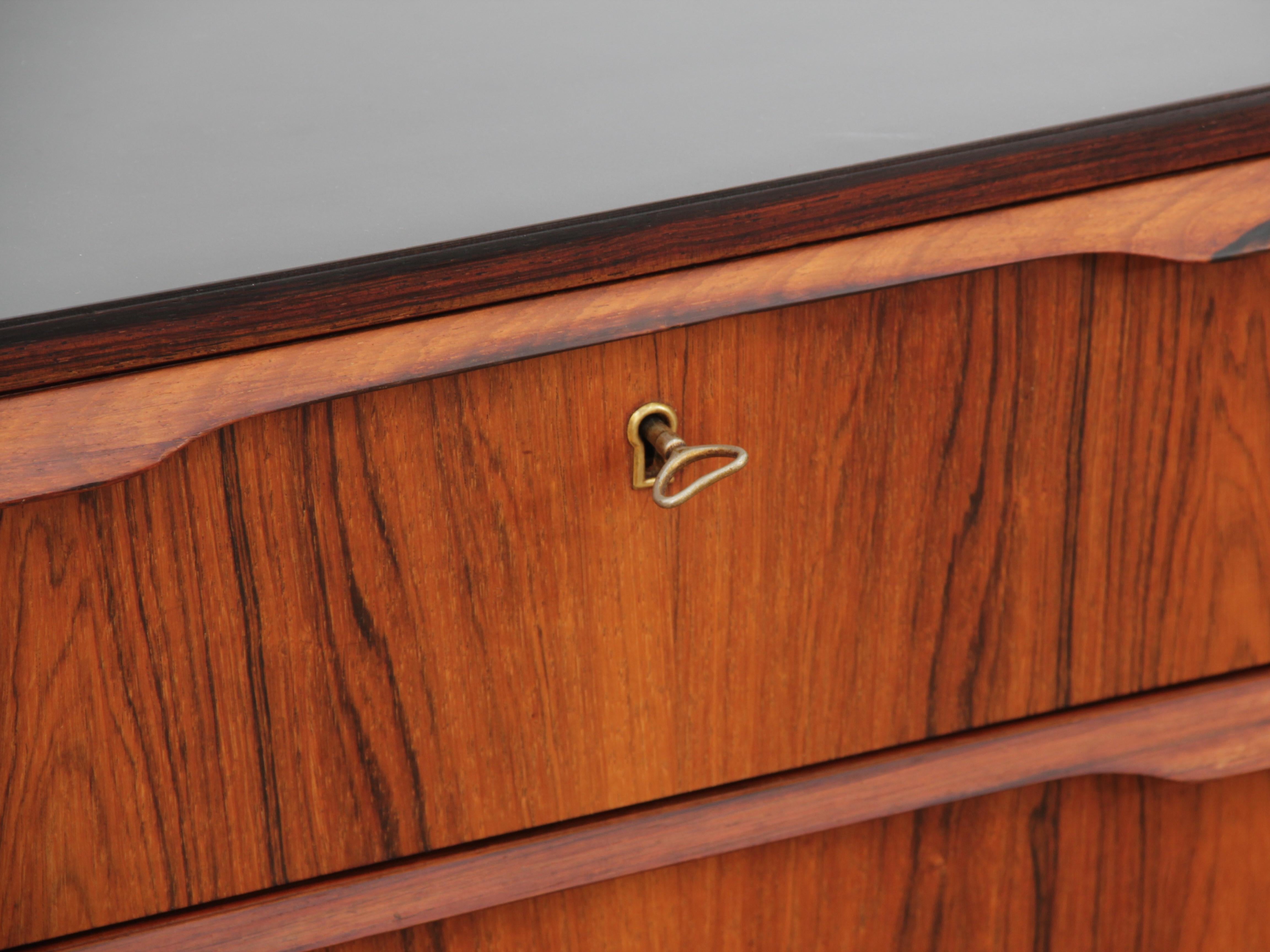 Mid-20th Century Danish Modern Chest of Drawers in Rosewood