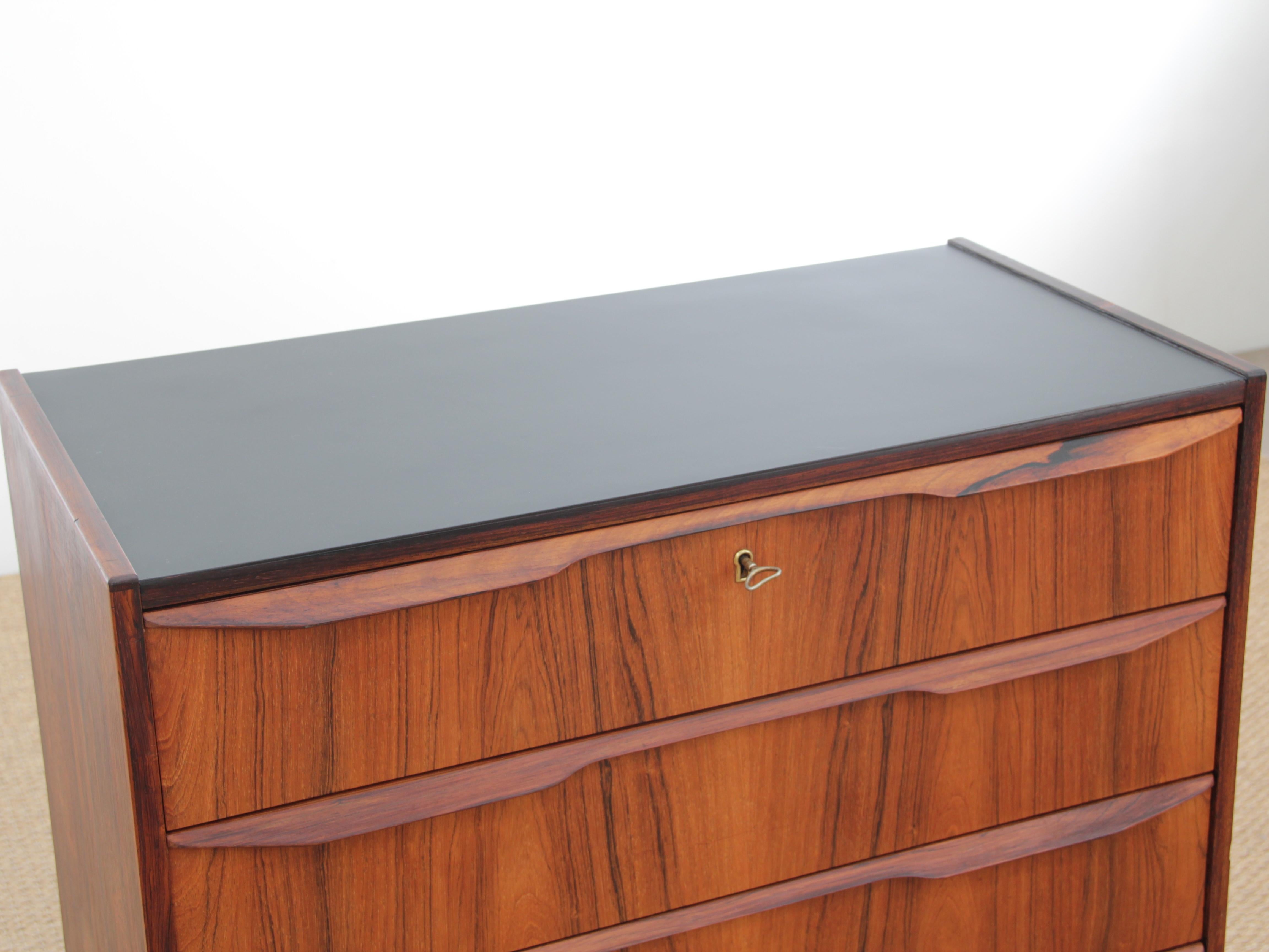 Danish Modern Chest of Drawers in Rosewood 1