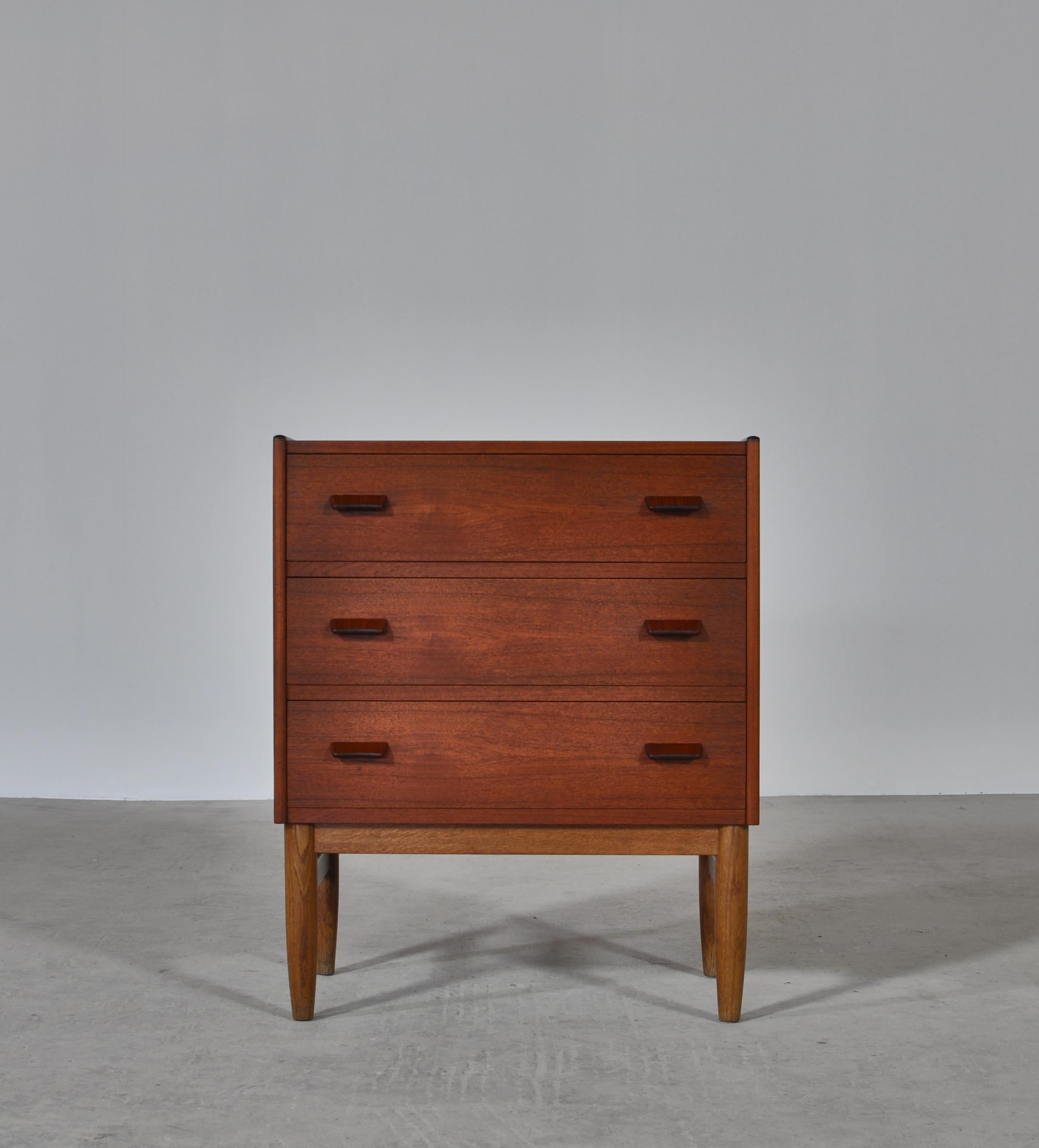 Danish Modern Chest of Drawers in Teak and Oak by Poul Volther, 1950s 7