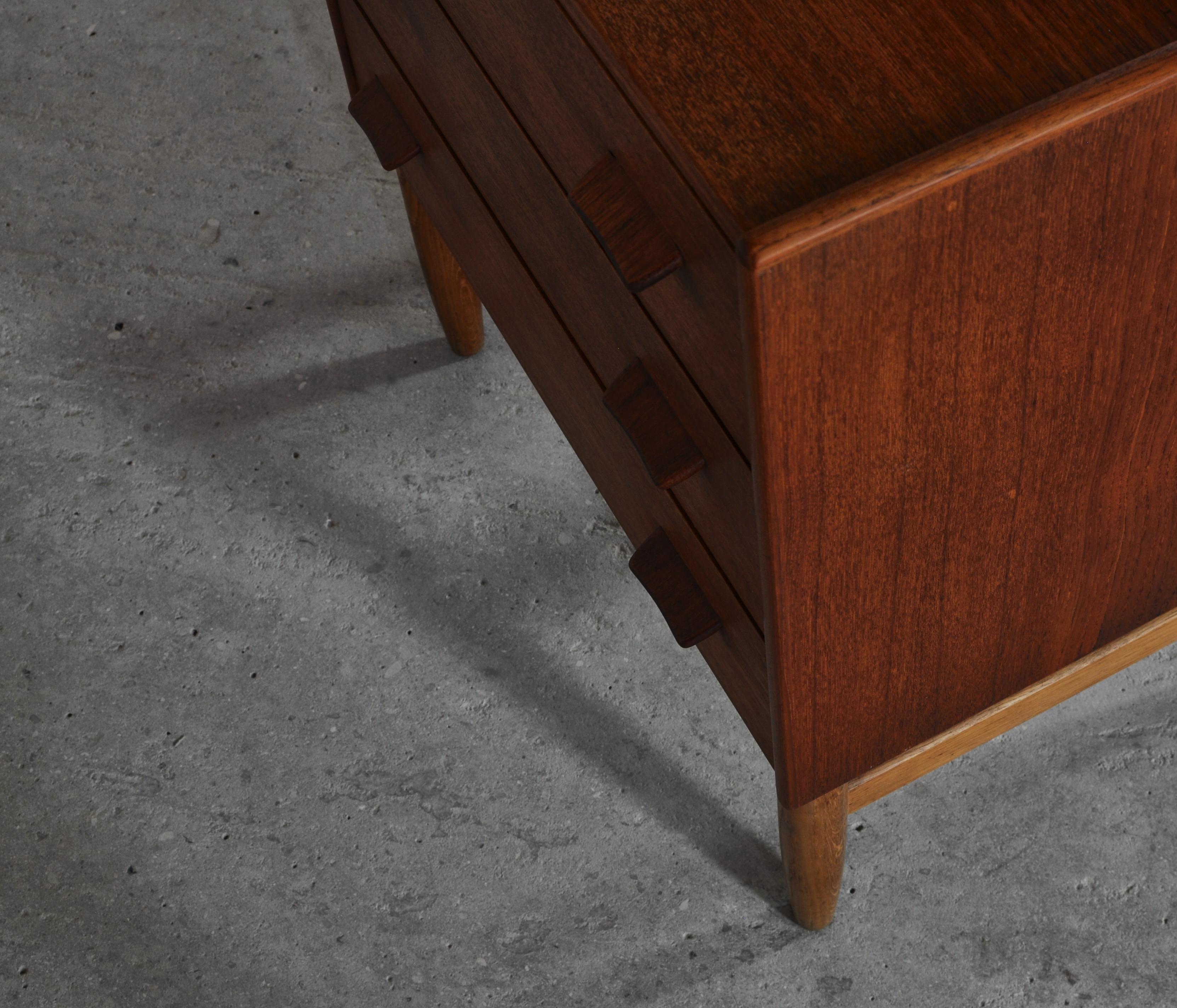 Danish Modern Chest of Drawers in Teak and Oak by Poul Volther, 1950s 1