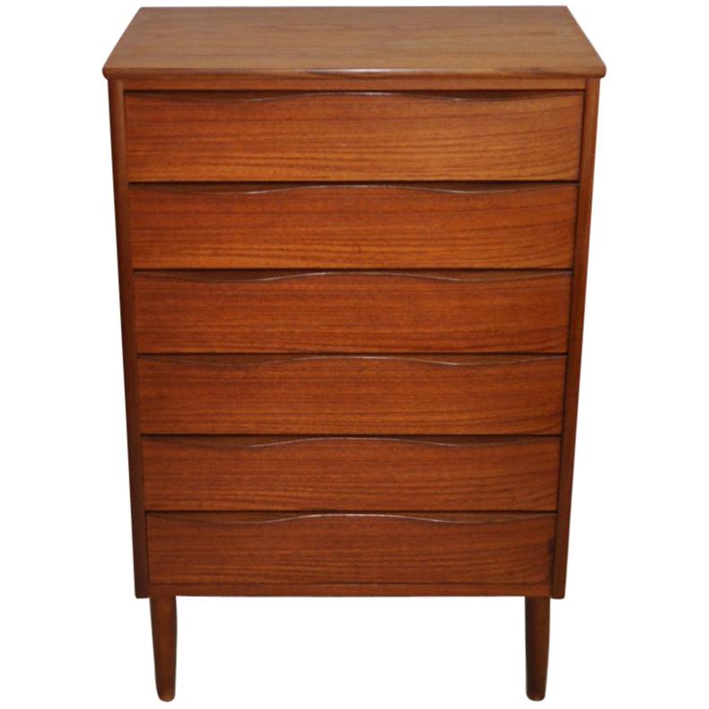 Danish Modern Chest of Drawers in Teak Veneer with Six Drawers