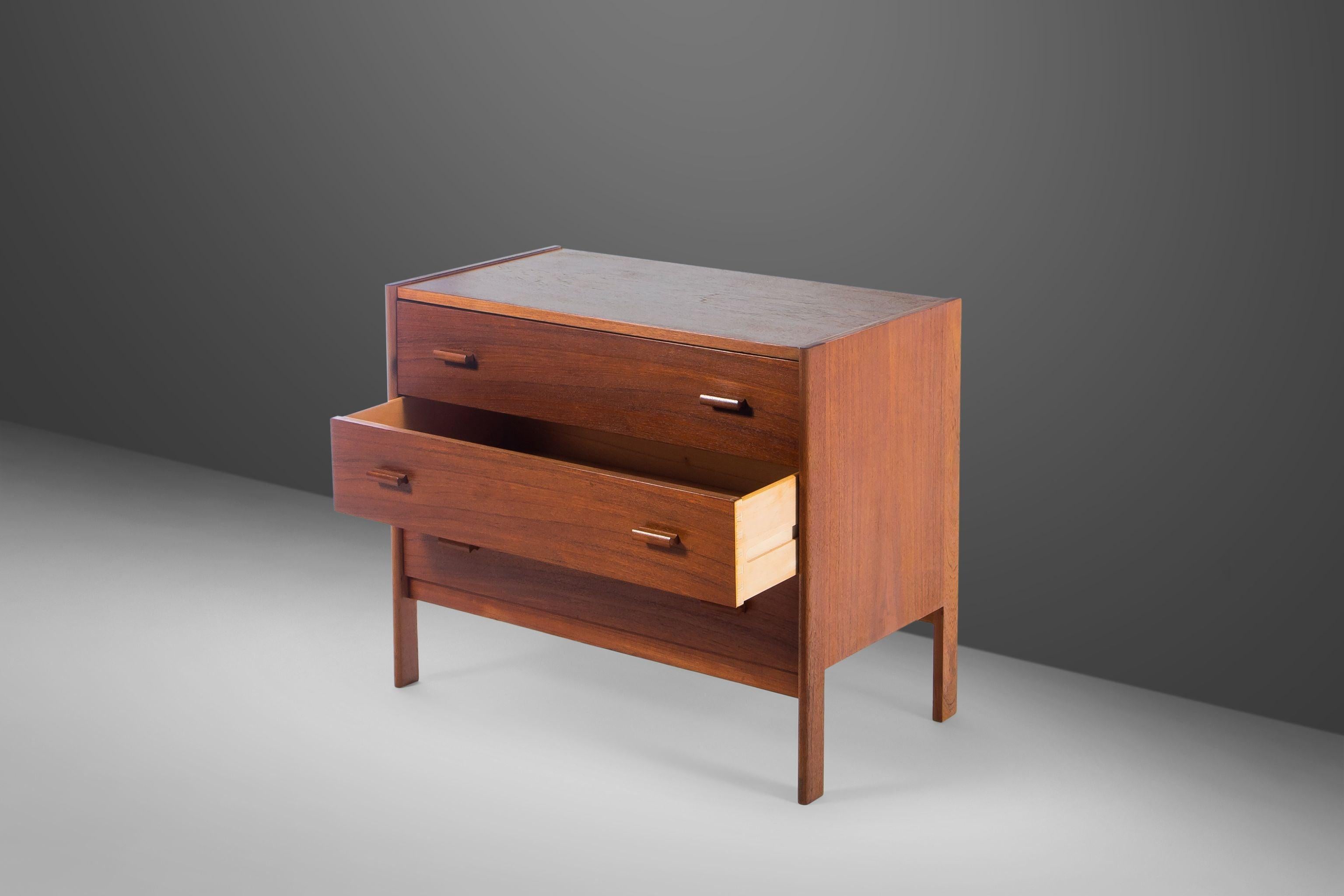 Danish Modern Chest of Drawers / Three '3' Drawer Dresser by Vitre, c. 1970s For Sale 2
