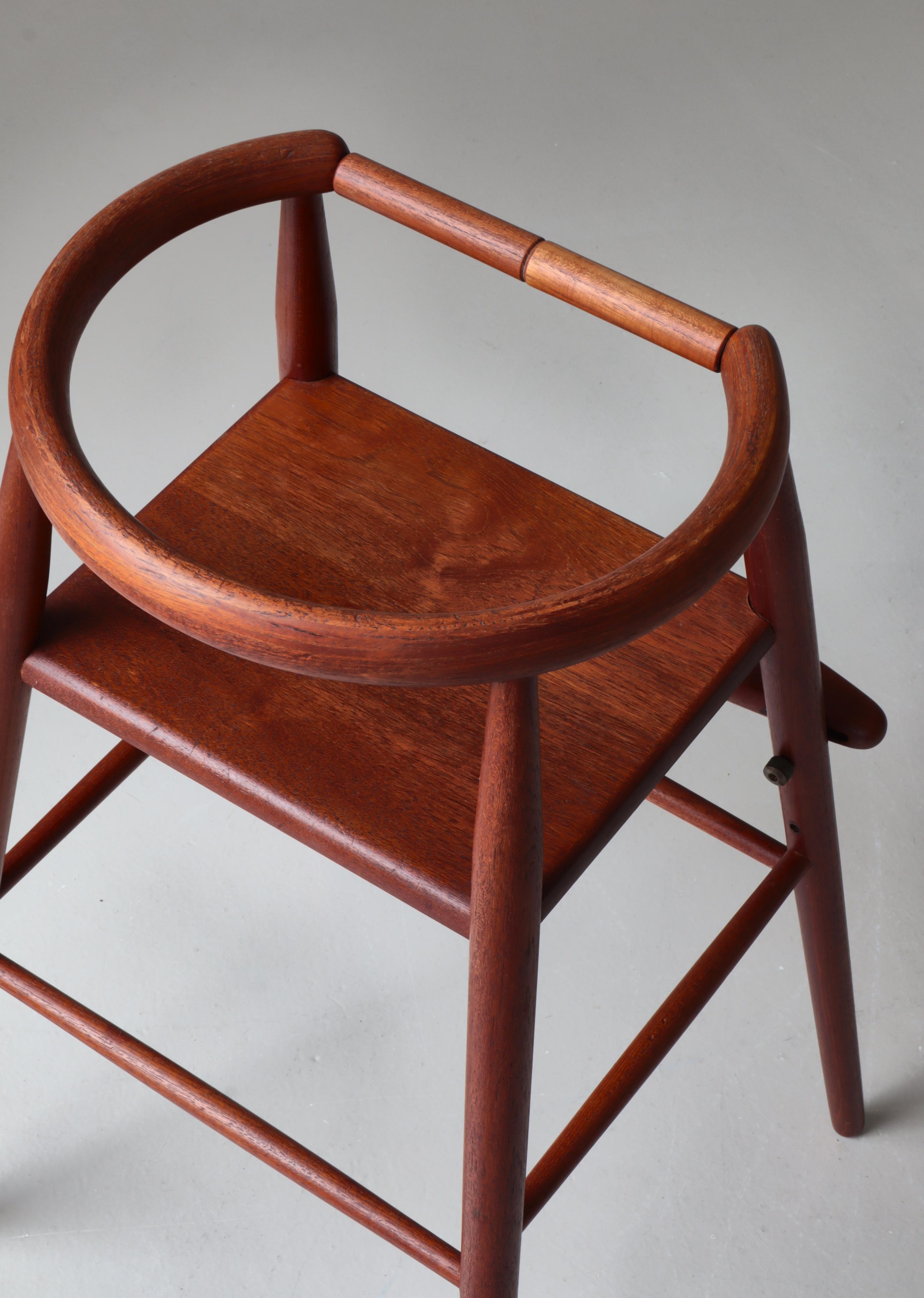Scandinavian Modern Danish Modern Children's Chair by Nanna Ditzel in Teakwood, Kolds Savværk, 1950s For Sale