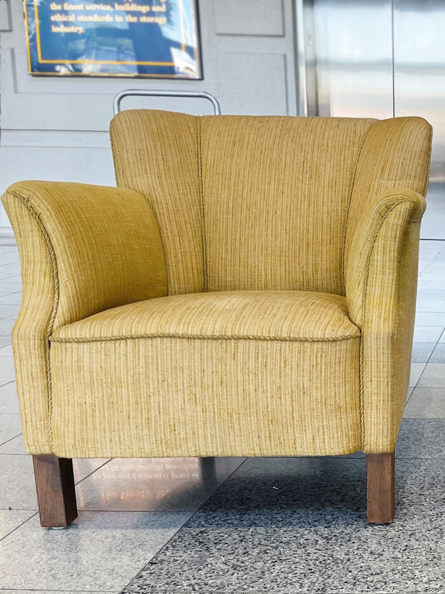 Danish Modern Club Chairs in the Style of Frits Henningsen 3