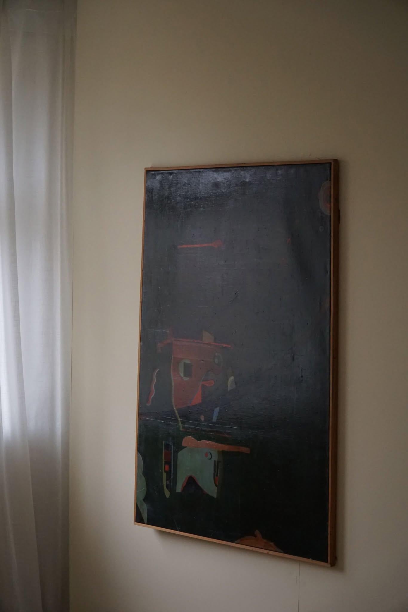 Il dipinto a olio, attribuito a un artista che potrebbe chiamarsi S. Kinlemann (sulla base di una firma indistinta), è un esempio straordinario di arte in stile Cobra del 1960. La tela è dominata da uno sfondo verde intenso con una ricca texture.
