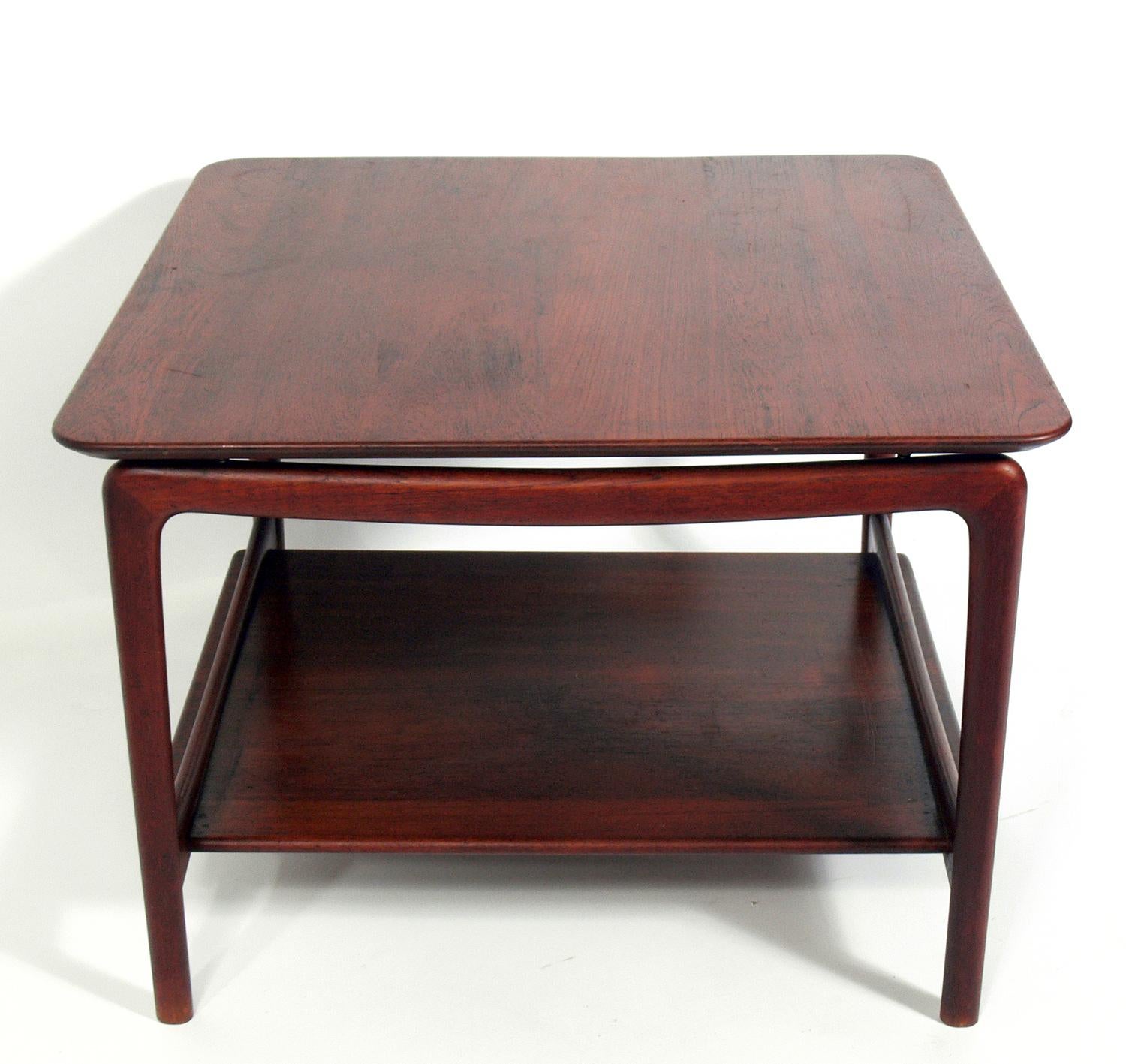 Danish modern coffee table, designed by Peter Hvidt, Denmark, circa 1960s. It has recently been clean and teak oiled.