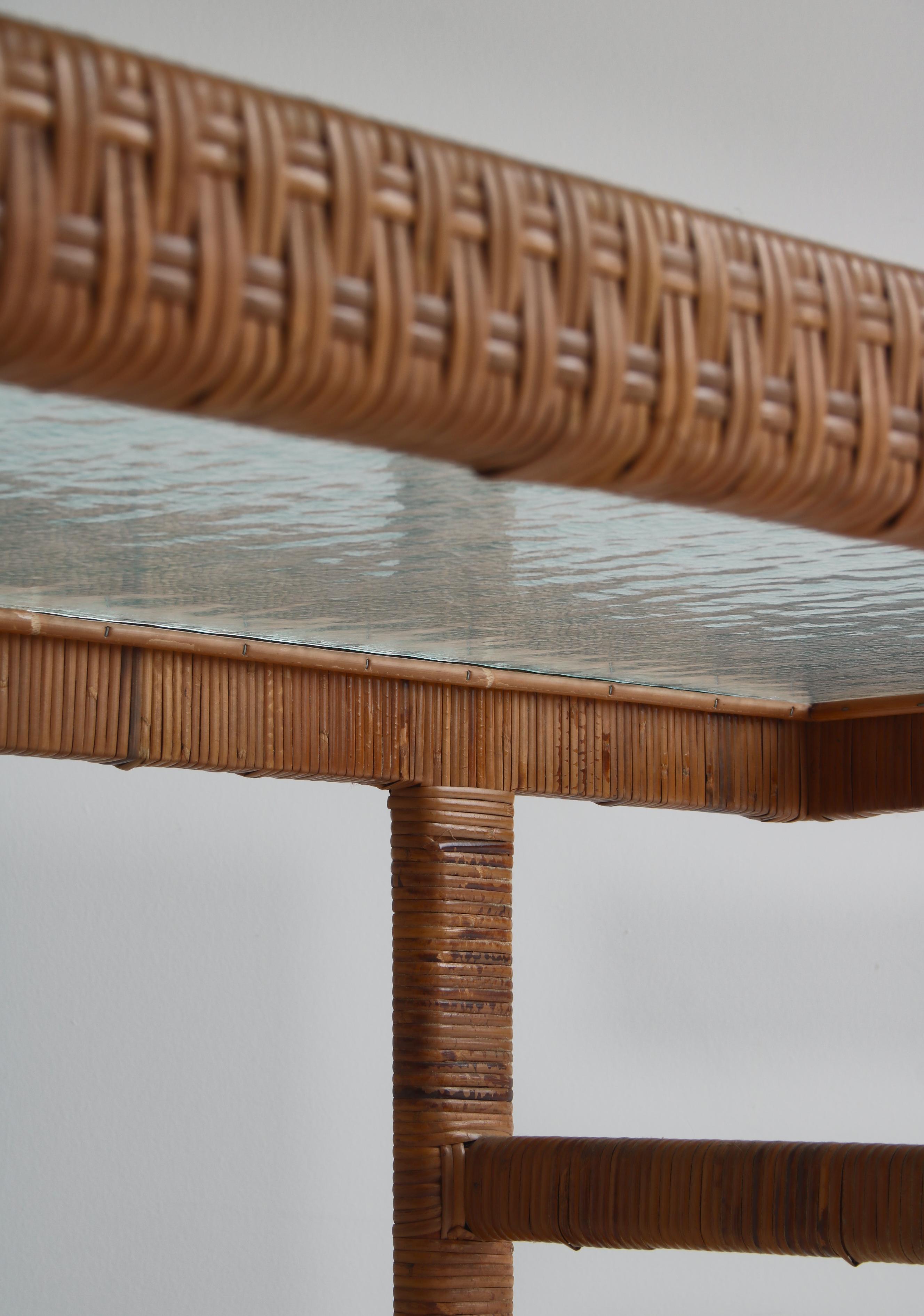 Danish Modern Coffee Table by R. Wengler in Rattan Cane and Matt Glass, 1940s For Sale 5