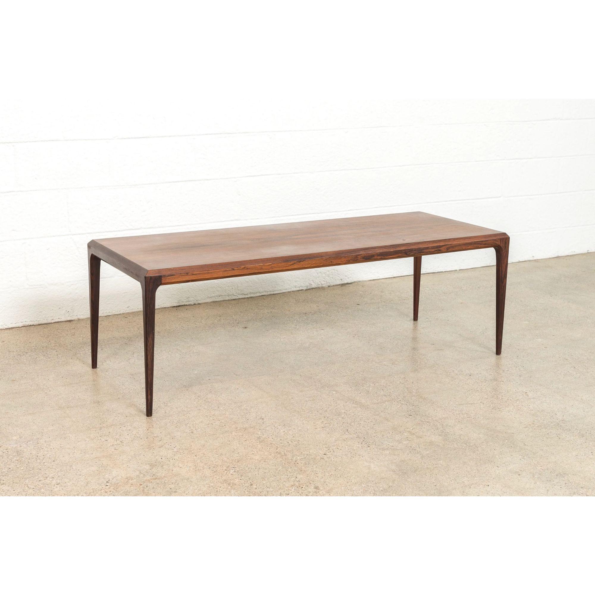 Mid-Century Modern Danish Modern Coffee Table in Rosewood by Johannes Andersen, 1960s For Sale