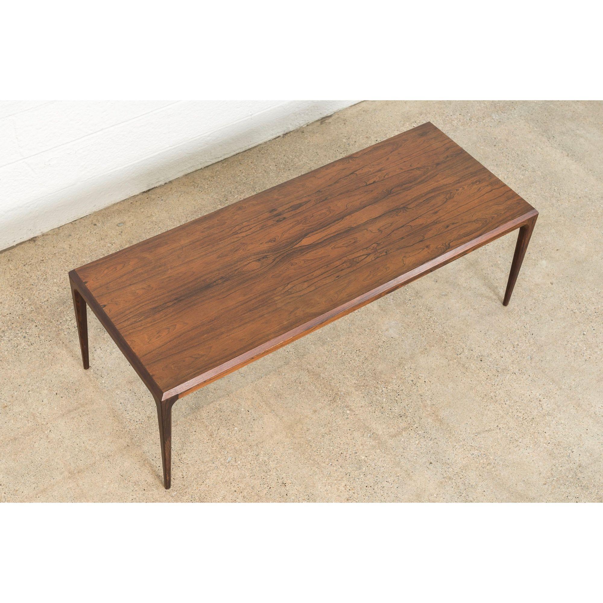 Danish Modern Coffee Table in Rosewood by Johannes Andersen, 1960s For Sale 2