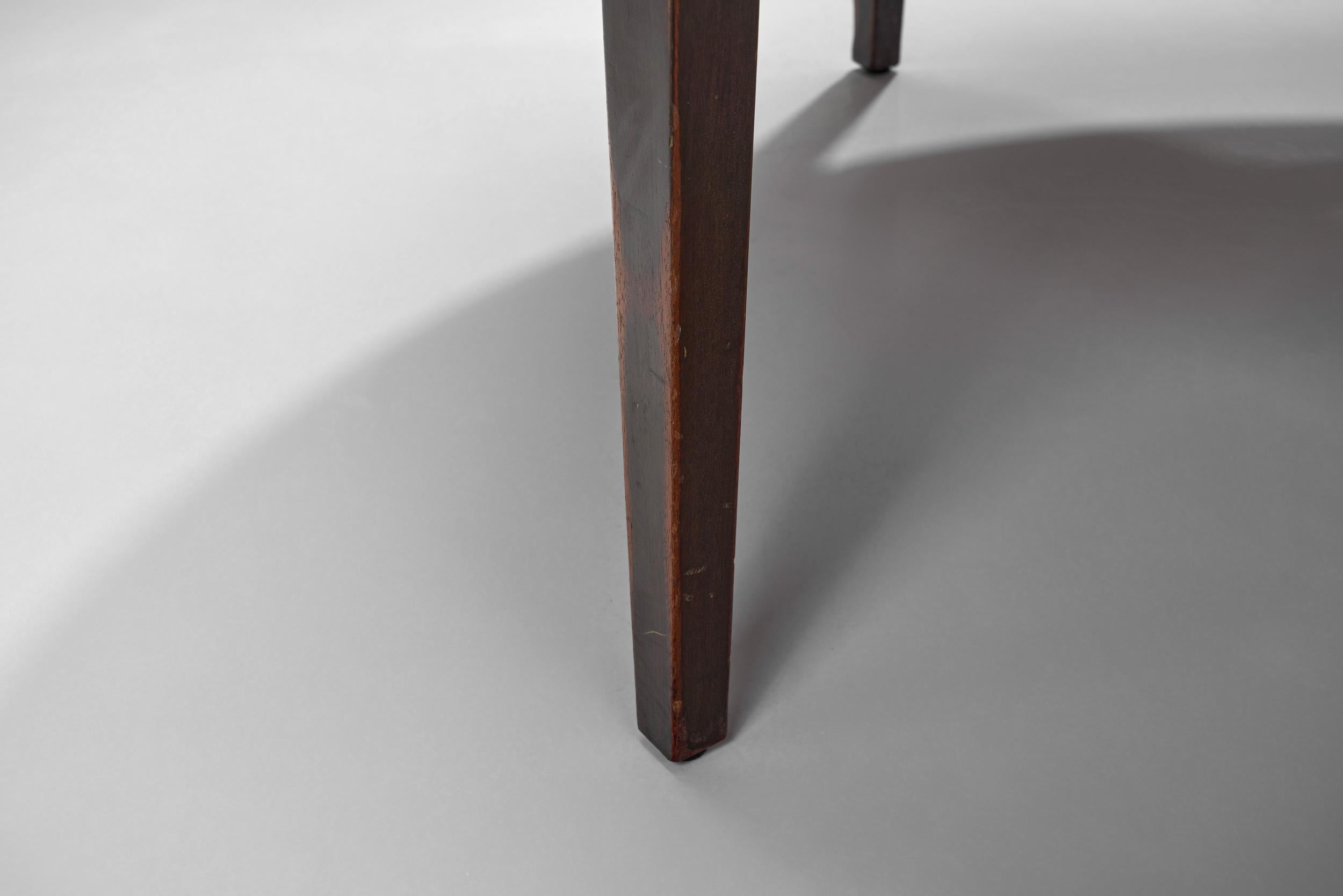 Table basse moderne danoise avec carreaux bleus, Danemark années 1950 en vente 9