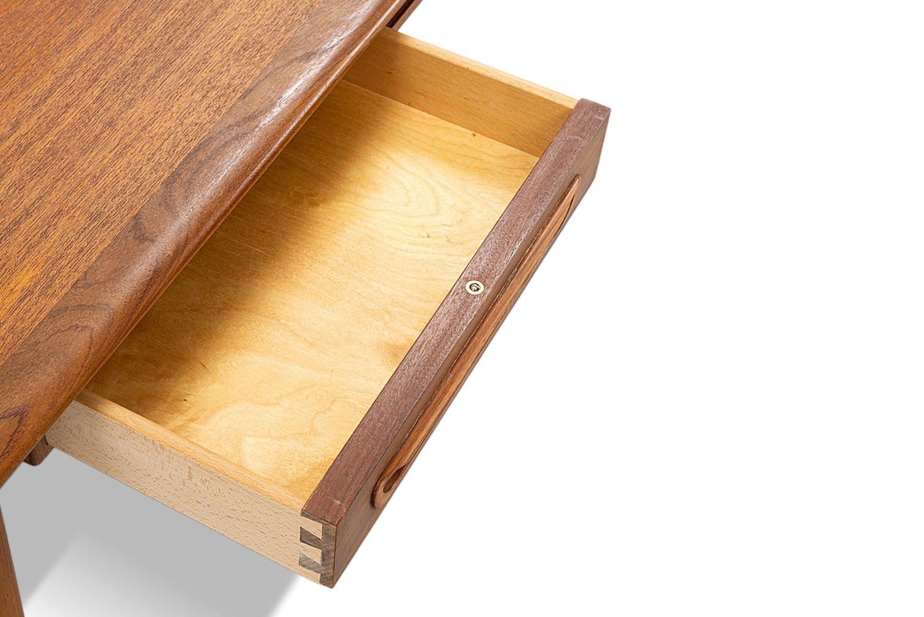 Mesa de centro moderna danesa con cubículo de almacenamiento + cajón Danés en venta