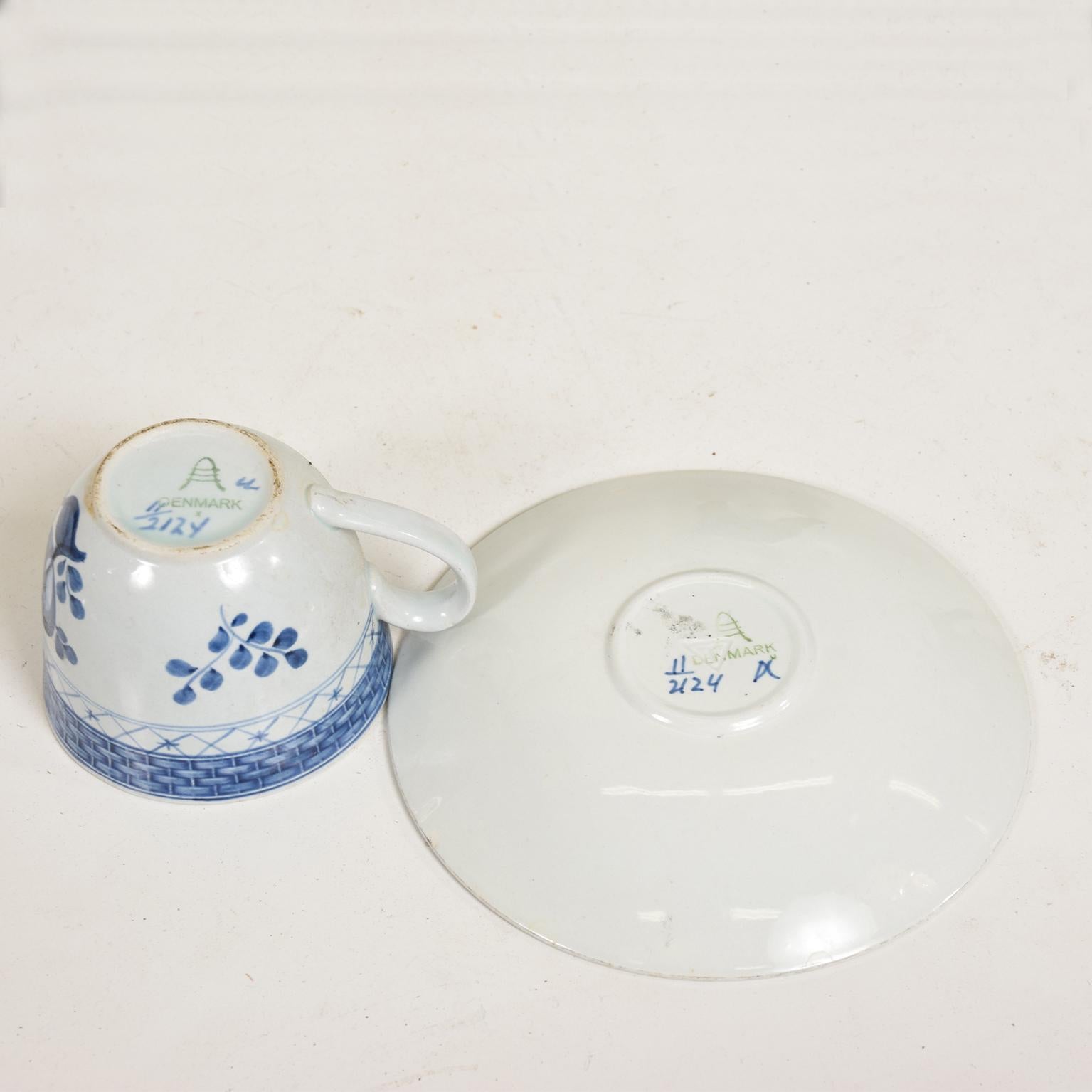 tea cup and plate set