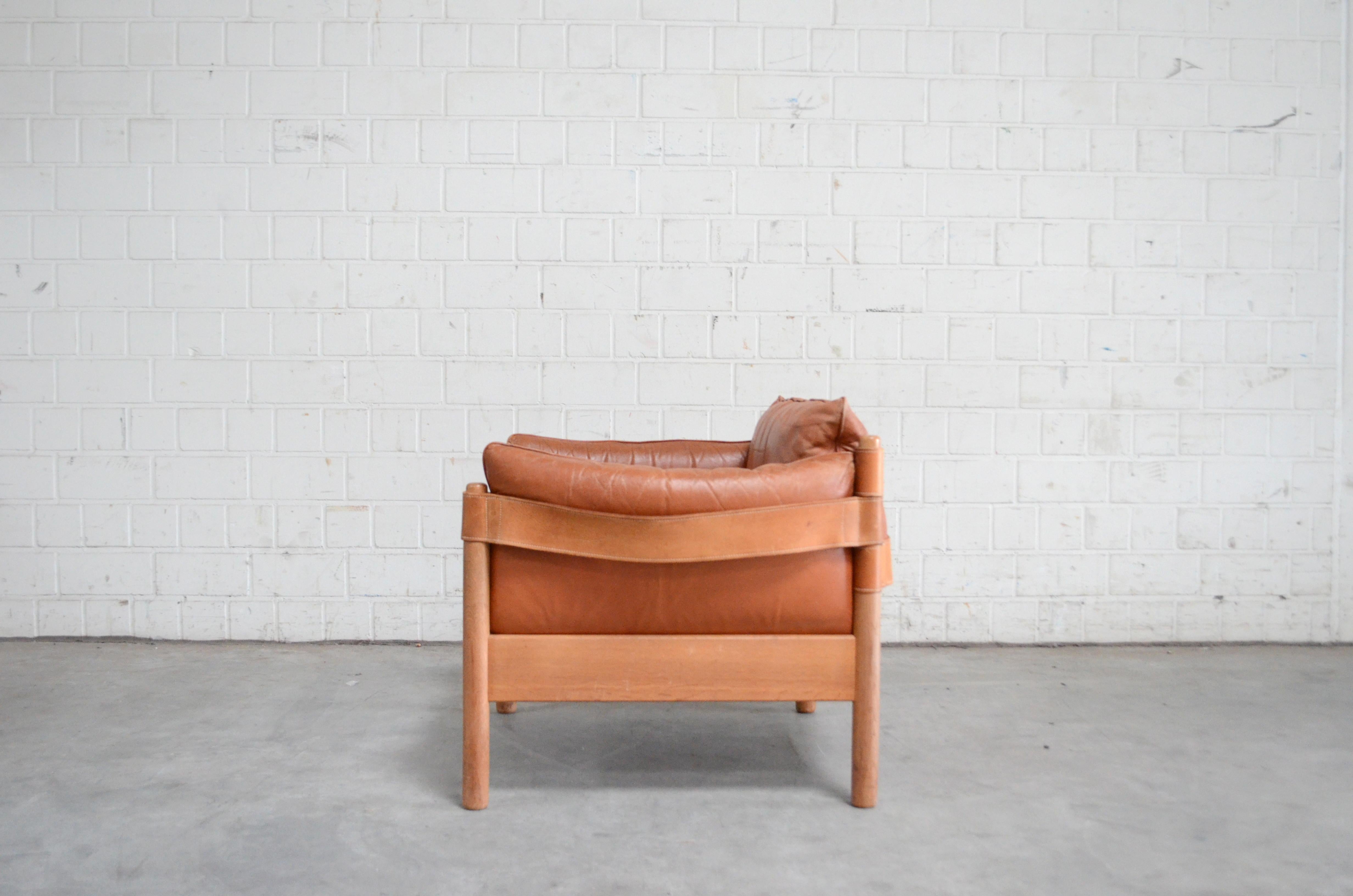saddle leather chair