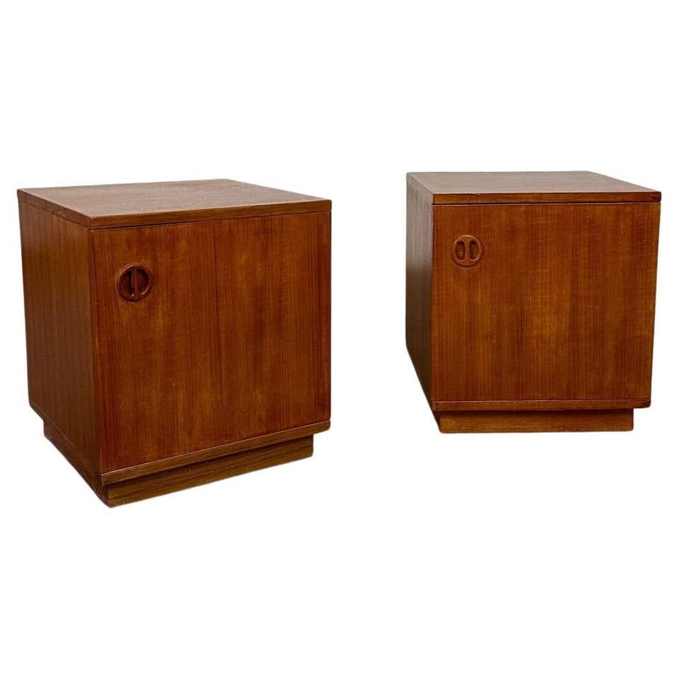 Modern Pair of Kravet Rubell Cube Tables For Sale at 1stDibs