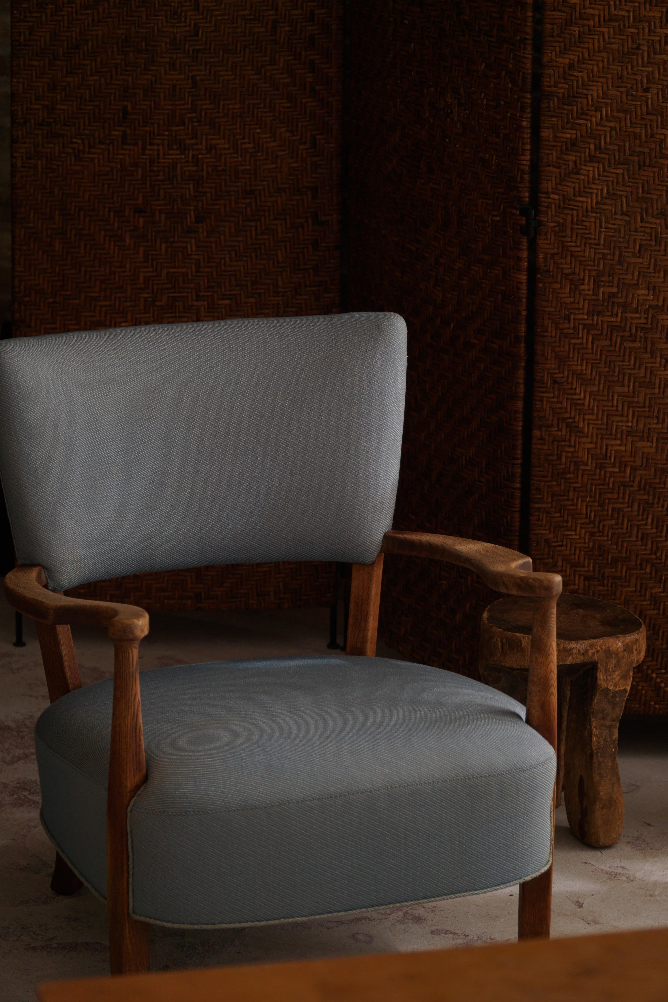 Danish Modern, Curved Lounge Chair in Oak, Attributed to Viggo Boesen, 1950s For Sale 11