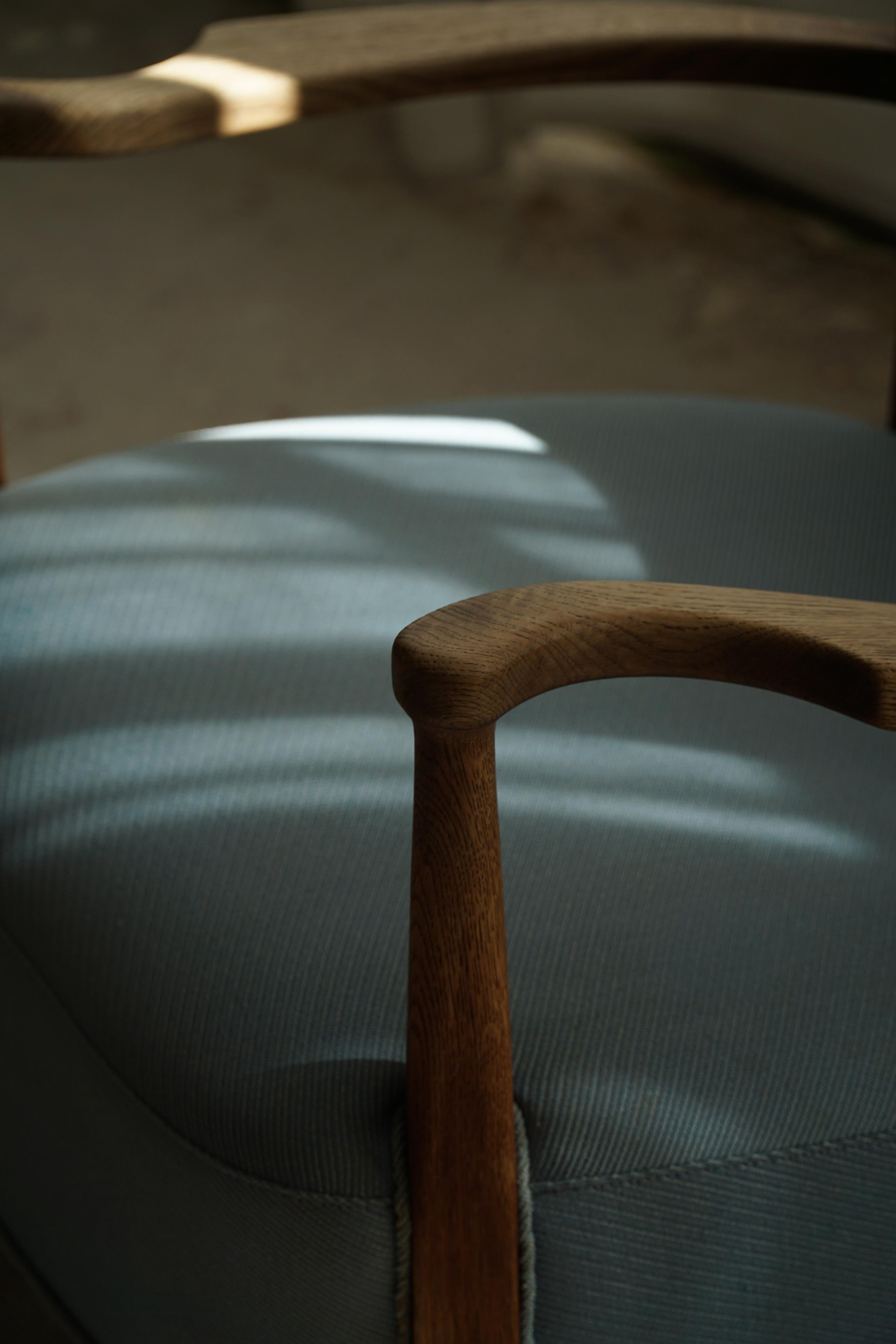 Danish Modern, Curved Lounge Chair in Oak, Attributed to Viggo Boesen, 1950s For Sale 1