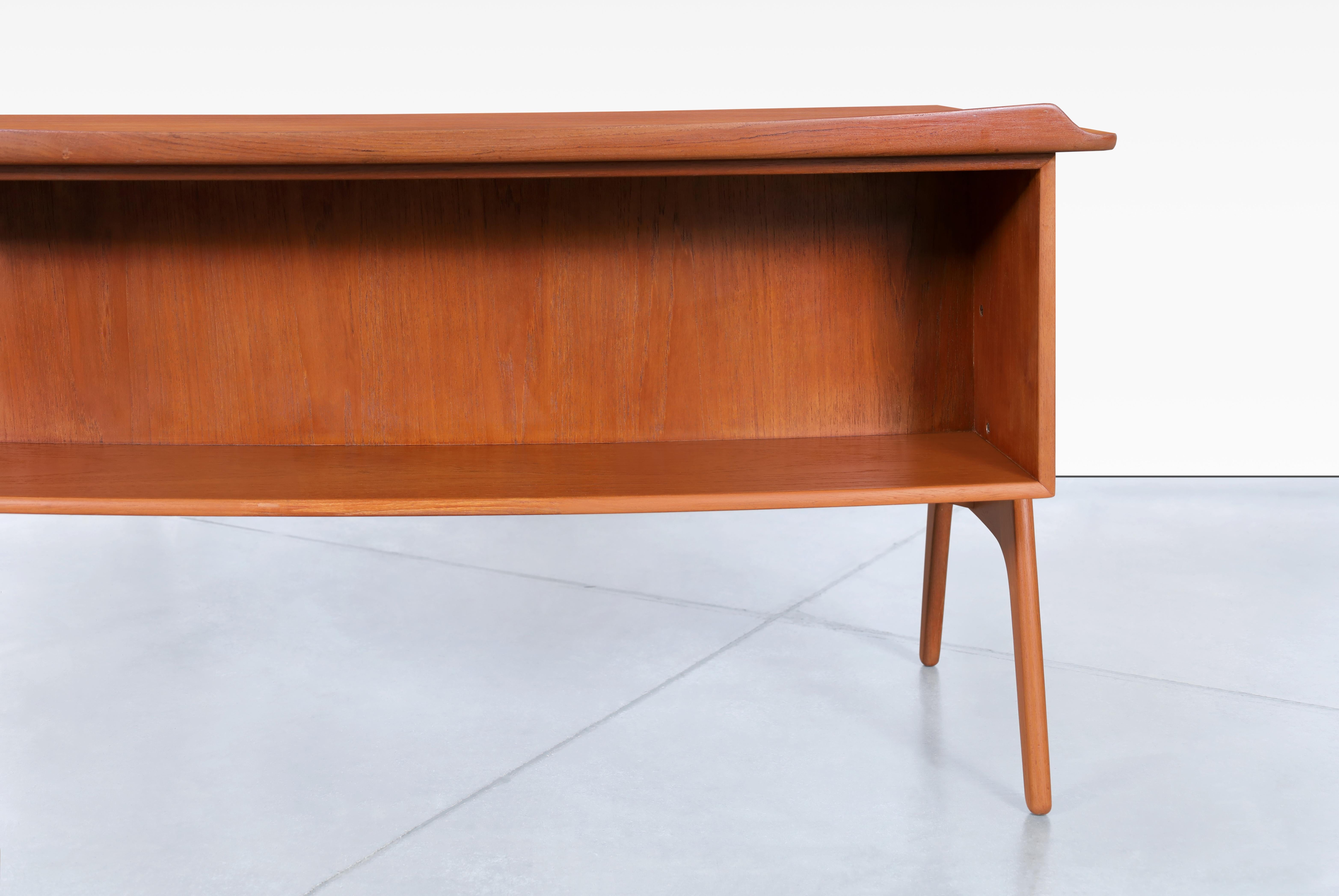 Danish Modern Curved Teak Desk by Svend Aage Madsen 5