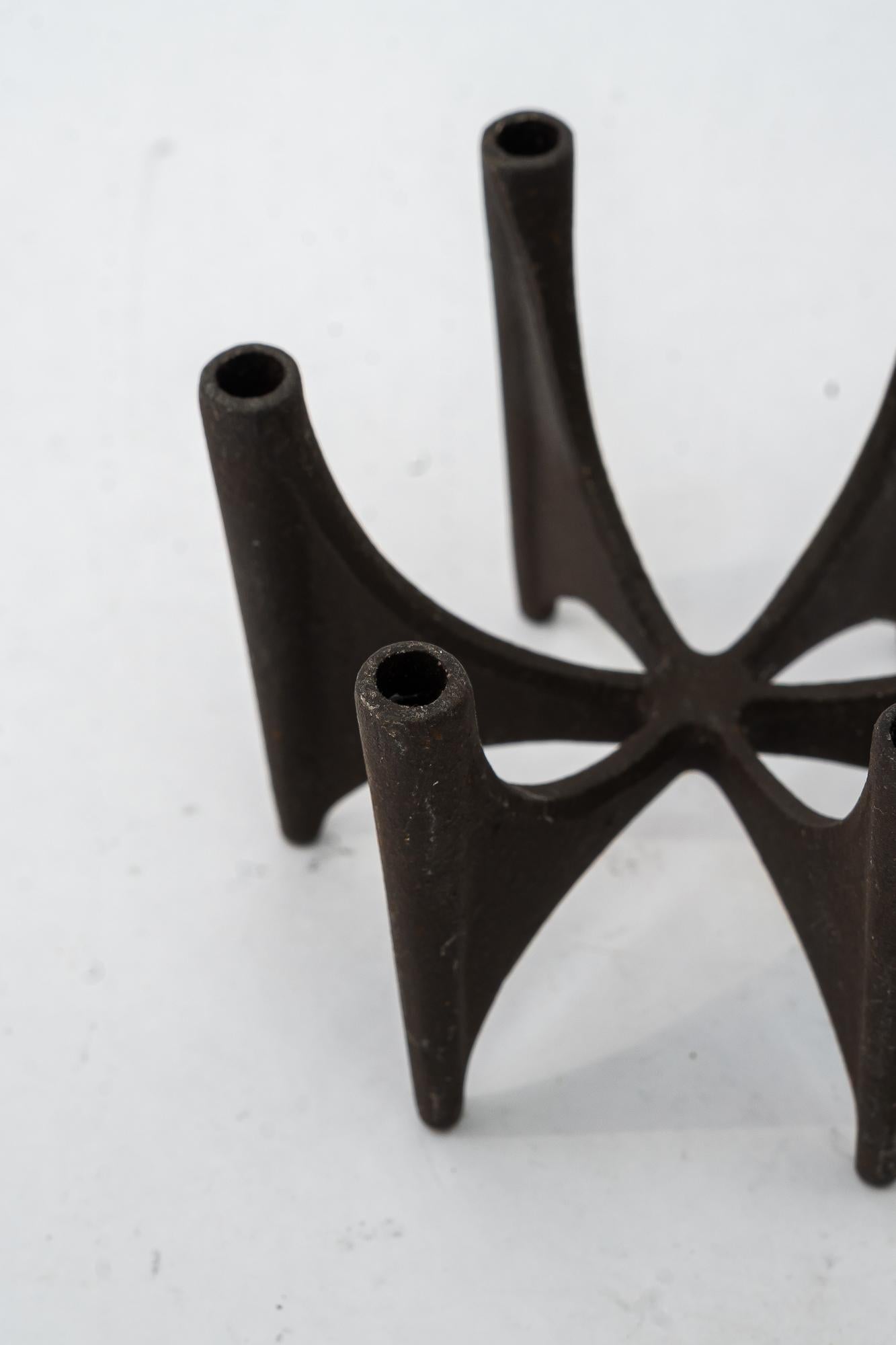 Danese Candelabro ad arco in ferro Dansk Modell 1735 di IBR Borg Rajalin in vendita
