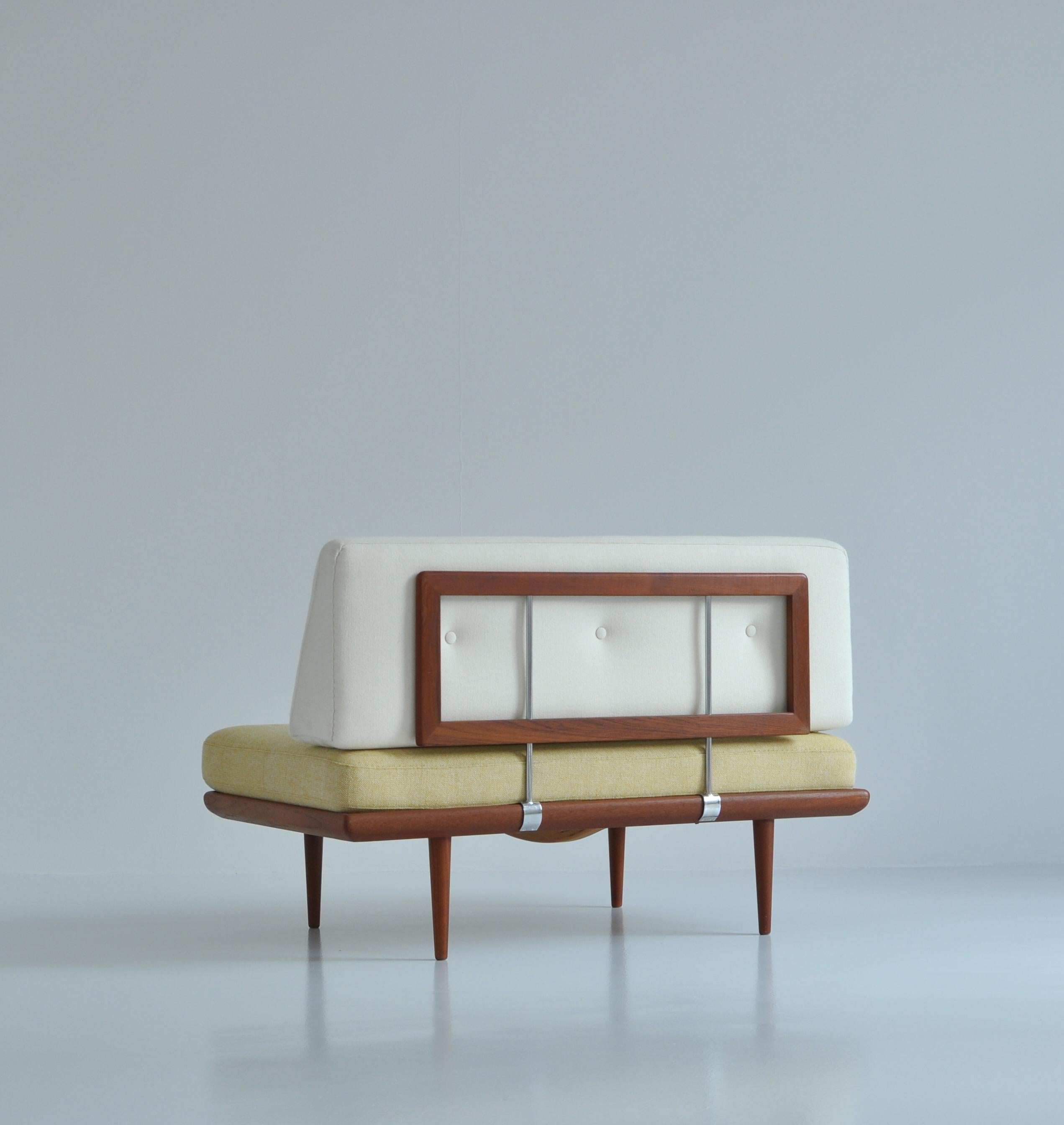 Daybed or sofa in solid Bangkok teakwood with newly upholstered seat and back in Kvadrat wool. Beautiful 1960s design by Peter Hvidt & Orla Molgaard Nielsen for 