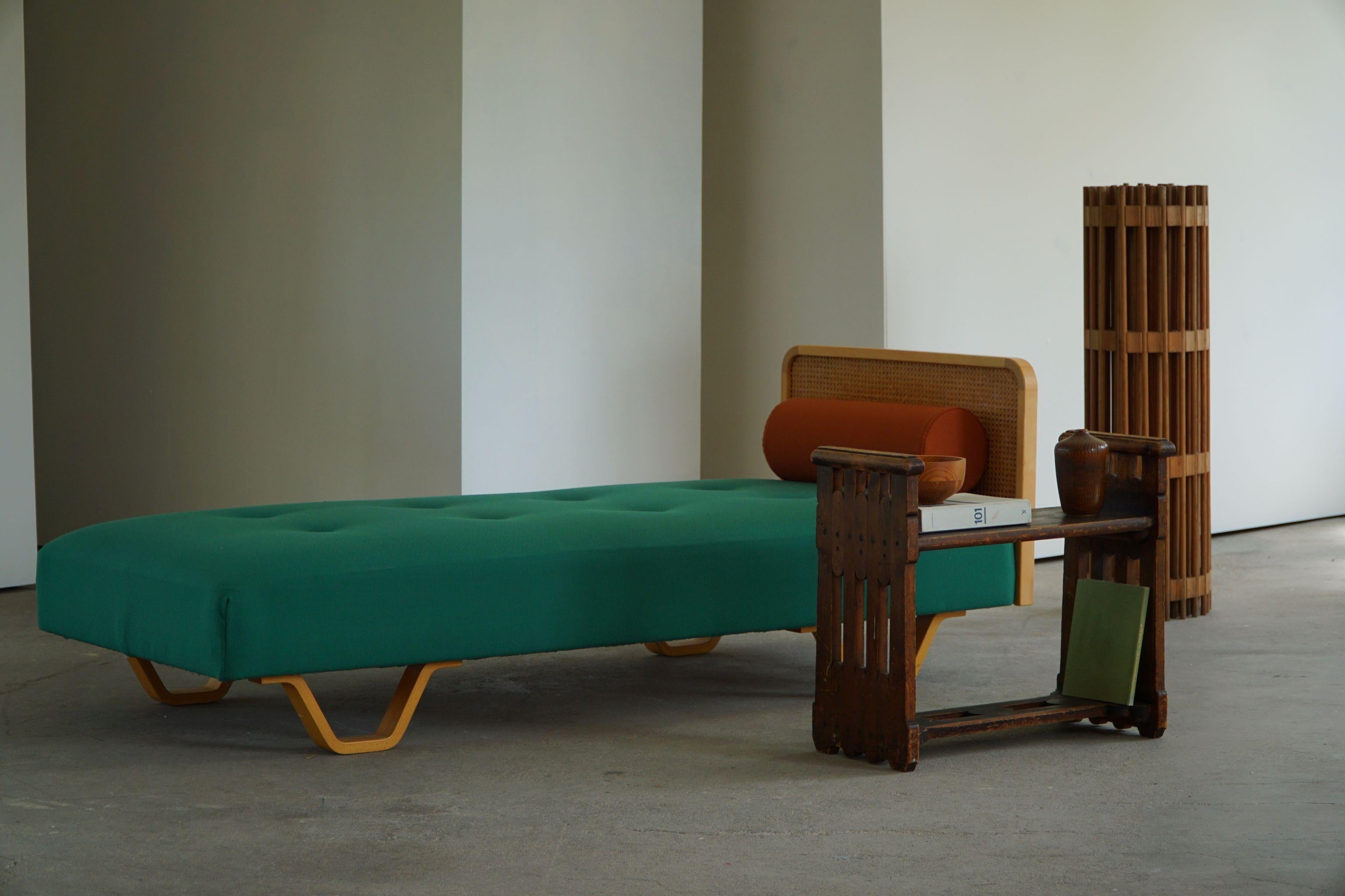 Danish Modern Daybed, Reupholstered in Kvadrat Fabric, Made by GETAMA, 1980s  1