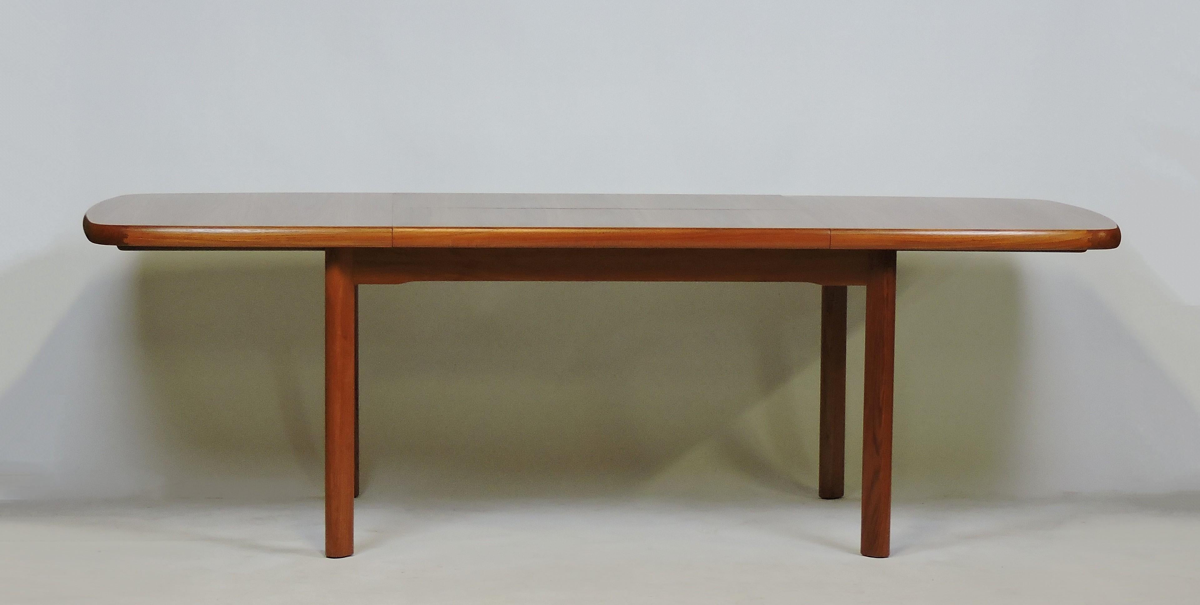 Danish Modern Design Extendable Teak Dining Table with Butterfly Leaf 2