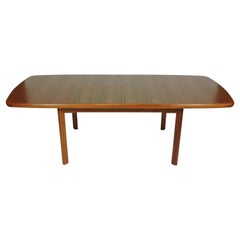 Danish Modern Design Extendable Teak Dining Table with Butterfly Leaf