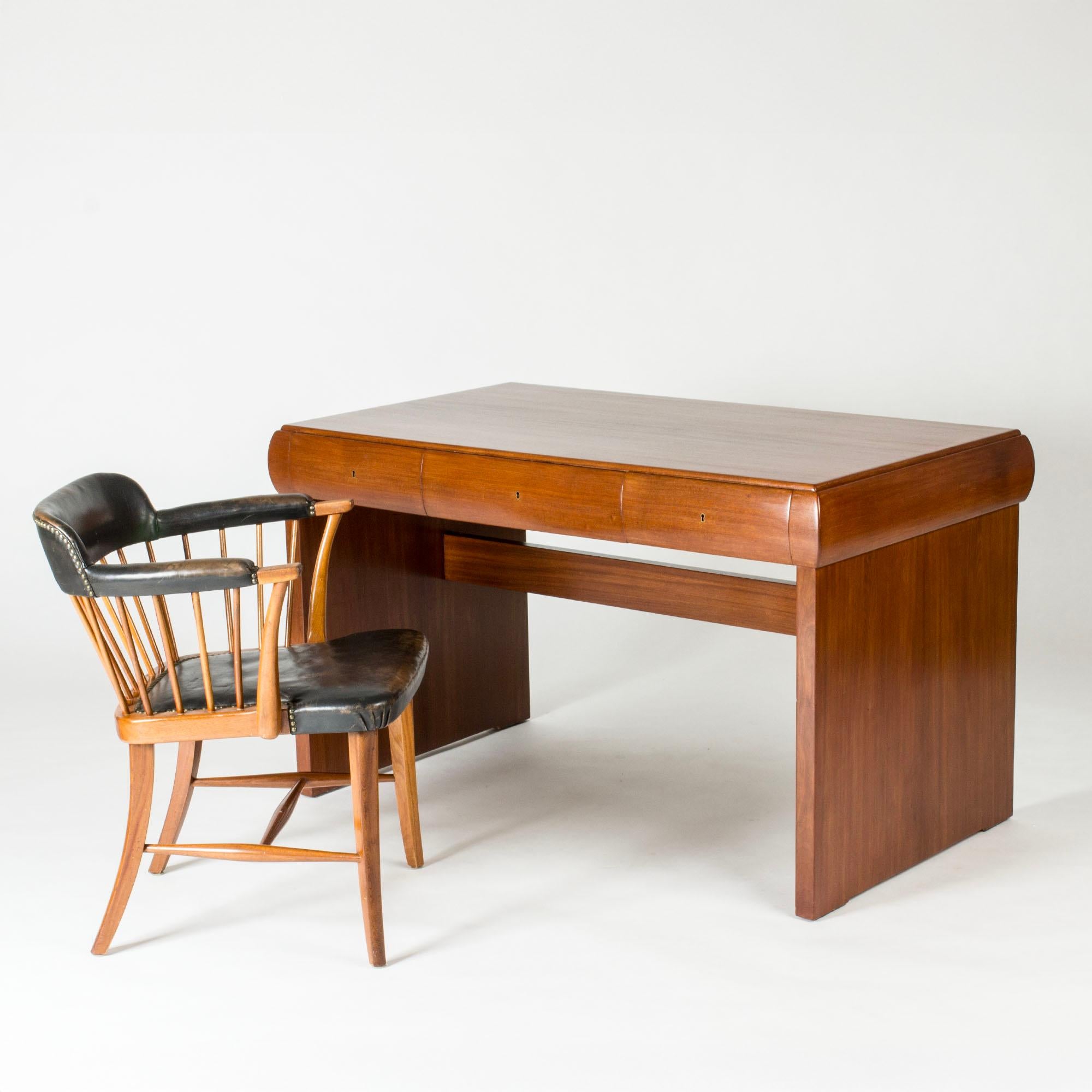 Mahogany Danish Modern Desk by Ernst Kühn, Lysberg, Hansen & Therp, Danmark, 1930s For Sale