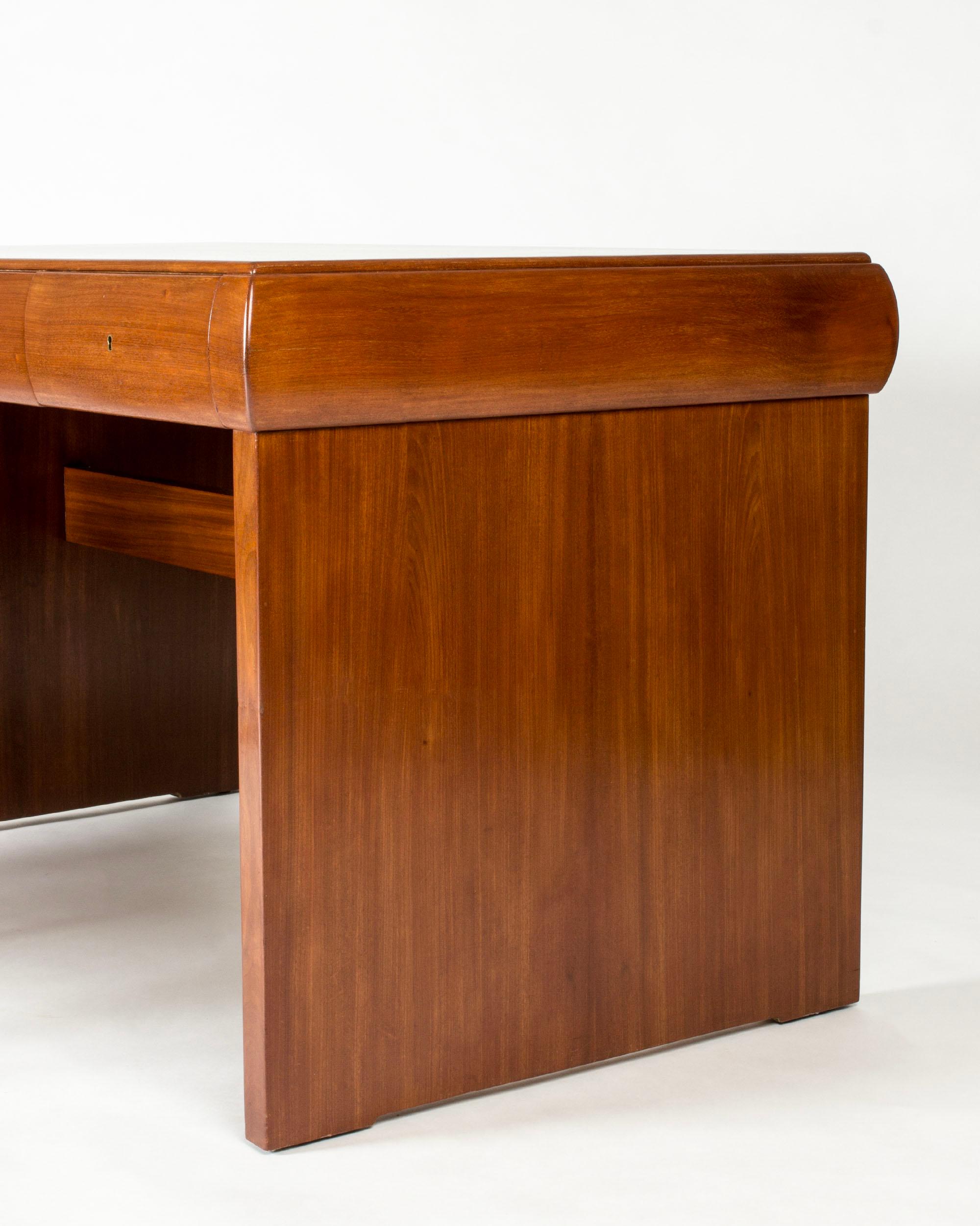 Danish Modern Desk by Ernst Kühn, Lysberg, Hansen & Therp, Danmark, 1930s For Sale 1