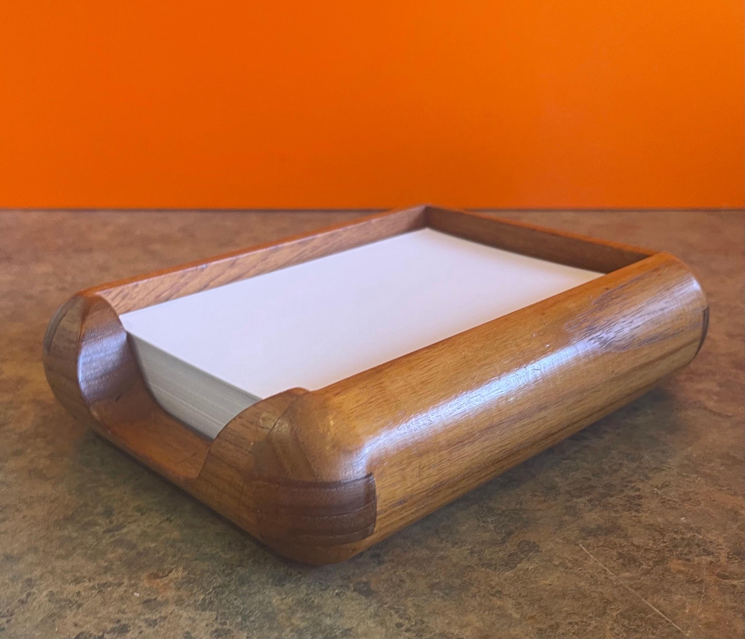 Modernes dänisches modernes Schreibtisch-Papiertablett aus Teakholz im Zustand „Gut“ im Angebot in San Diego, CA