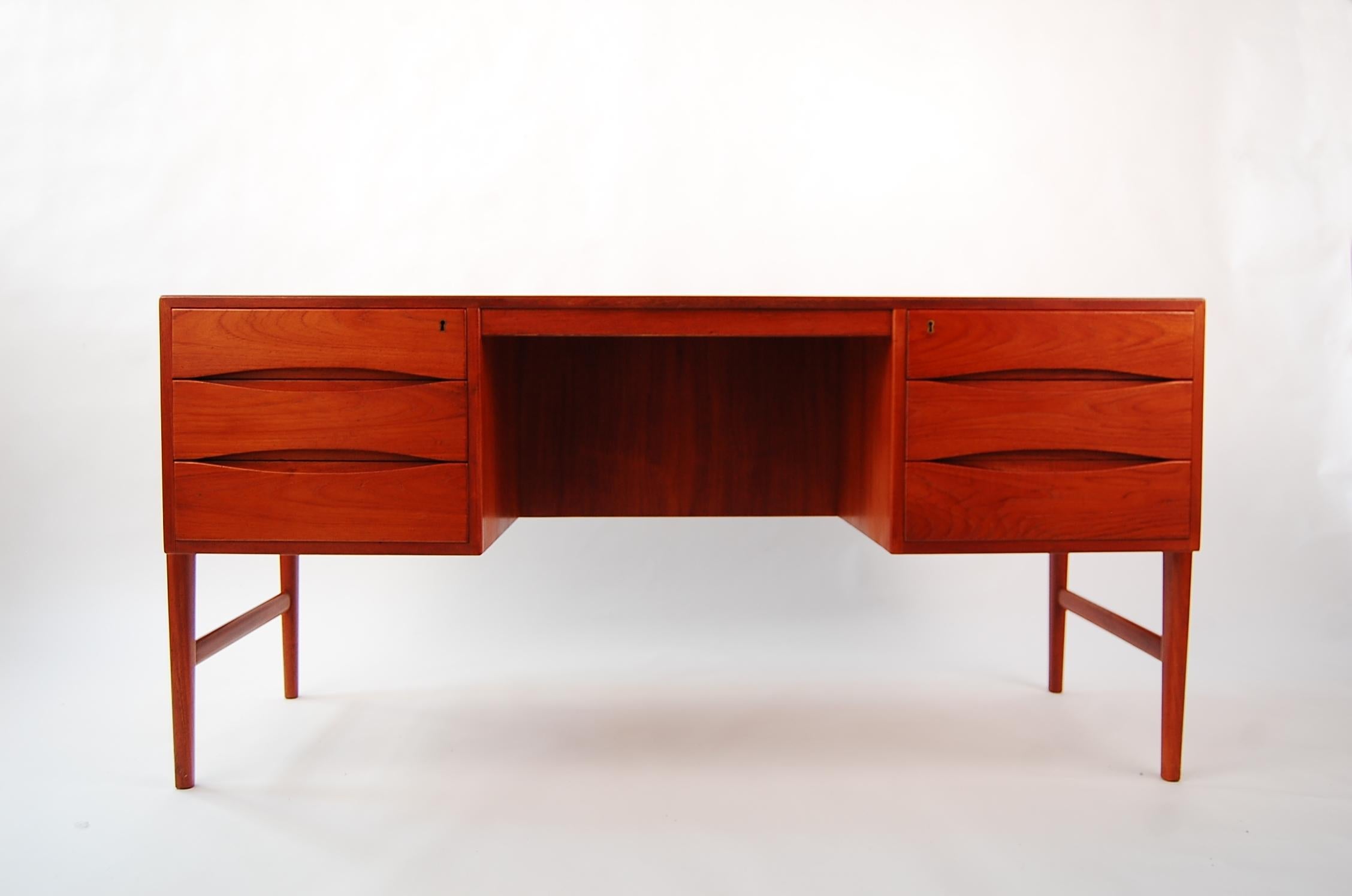 Scandinavian Modern Danish Modern Desk with Built-In Bookcase Attributed to Arne Vodder