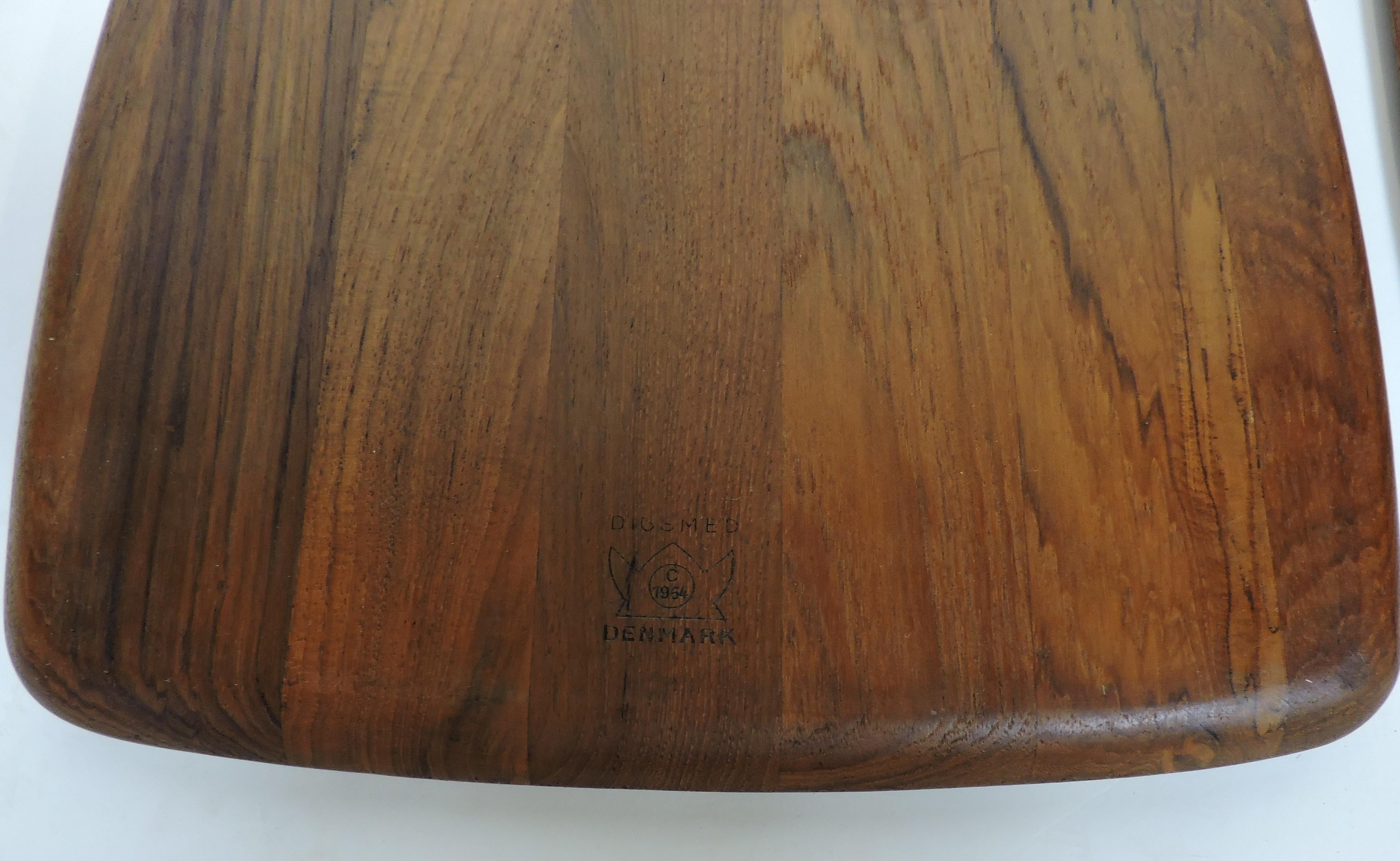 Danish Modern Digsmed Set of 2 Teak Cutting Boards Platters In Good Condition For Sale In Chesterfield, NJ