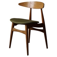 Danish Modern Dining Chair in Oak by Hans J. Wegner, Model CH33, 1960s