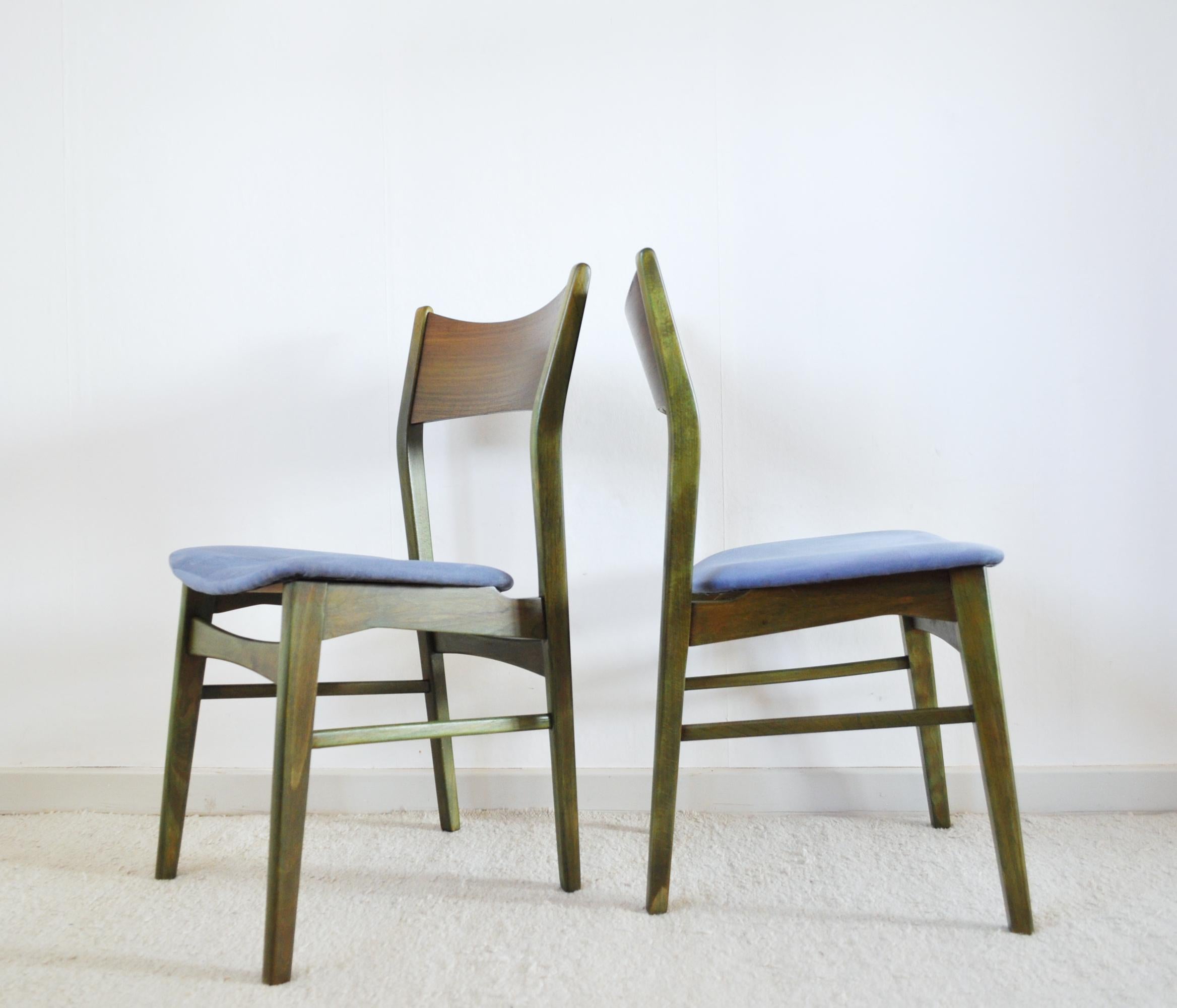 20th Century Danish Modern Dining Chair Stained in an Emerald Color, 1960s For Sale