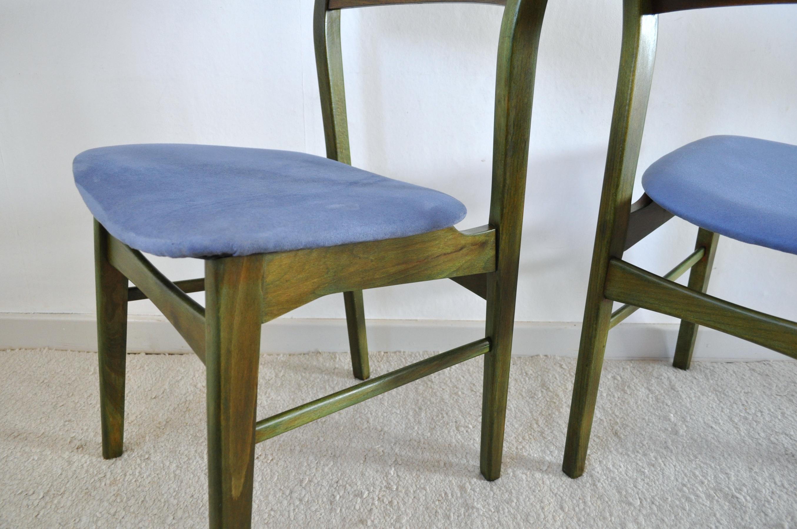 Danish Modern Dining Chair Stained in an Emerald Color, 1960s For Sale 1