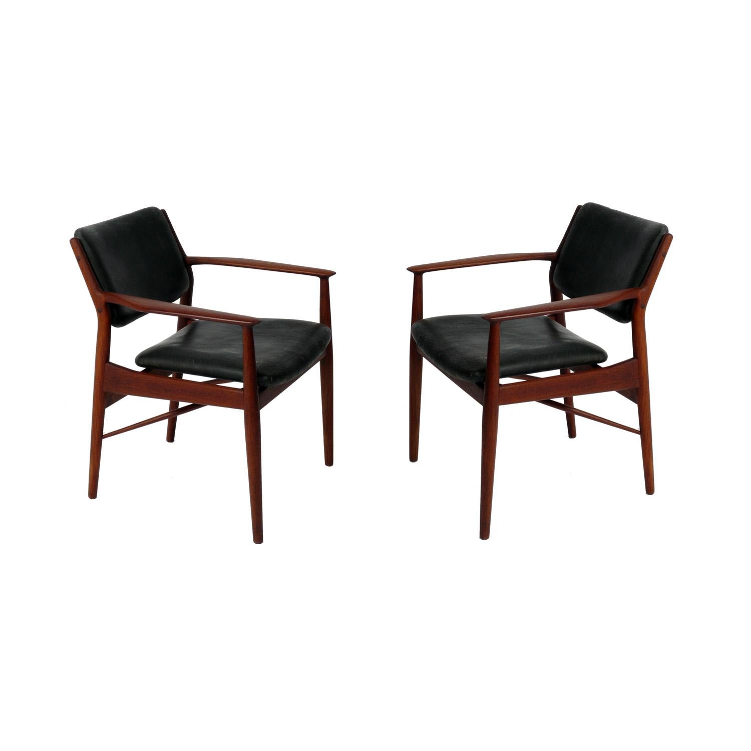 Set of ten Danish modern dining chairs, designed by Arne Vodder for Sibast, Denmark, circa 1960s. They are currently being reupholstered and can be completed in your fabric. Simply send us 8 yards of your fabric after purchase. The price noted