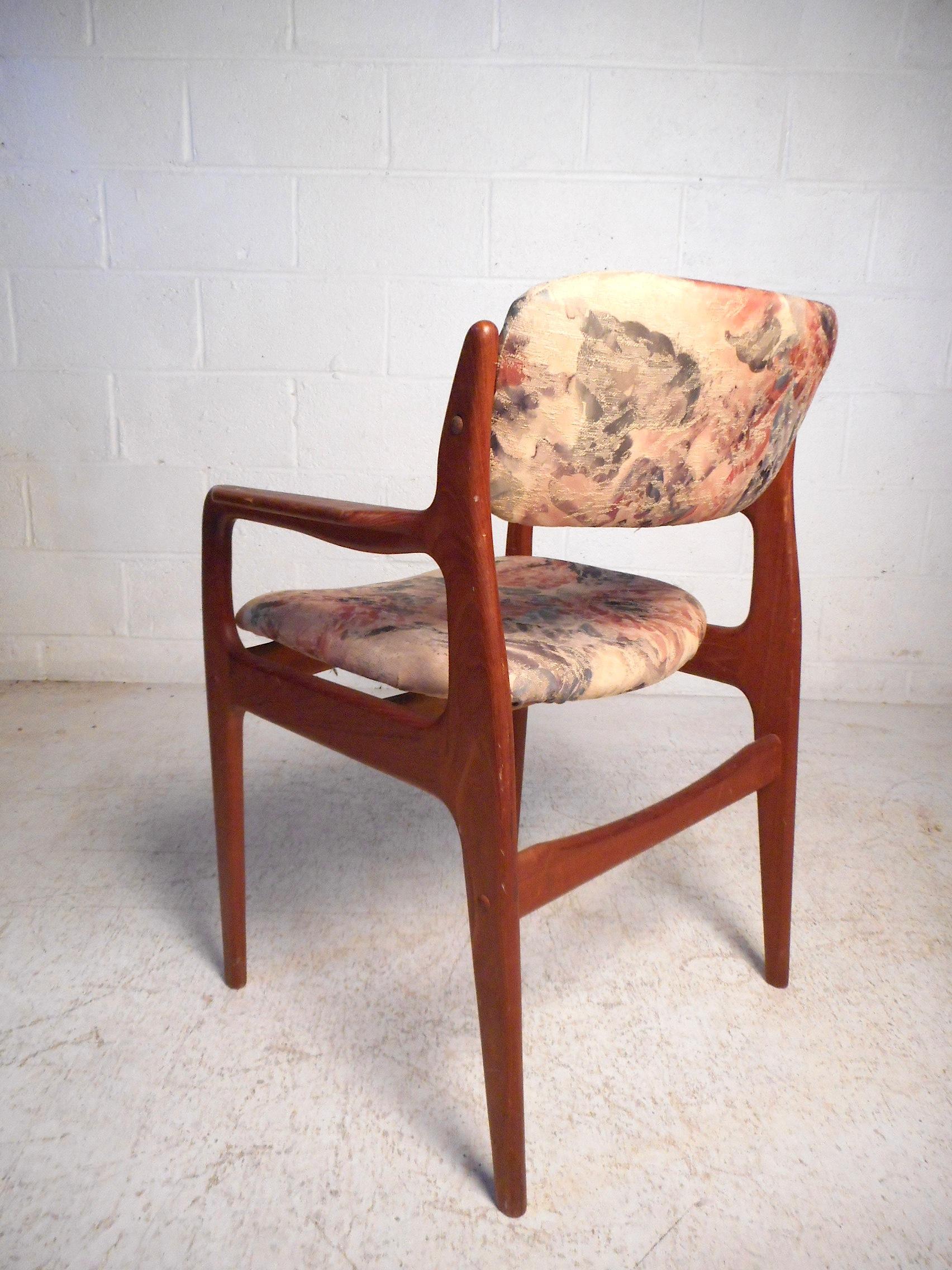 Mid-Century Modern Danish Modern Dining Chairs by Benny Linden Set of 6