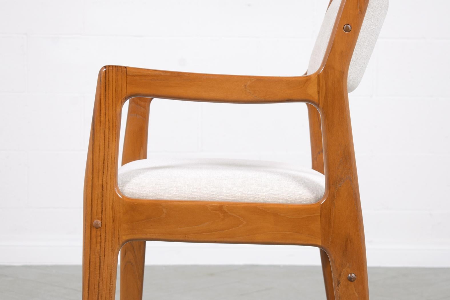 Set of Eight Mid-Century Modern Danish Teak Dining Chairs 4