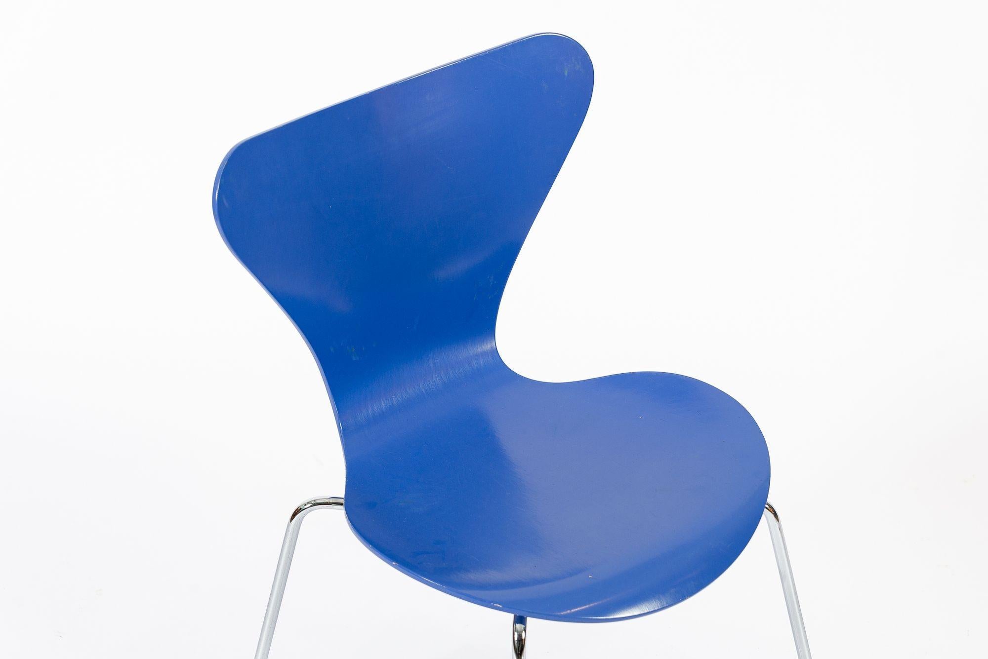 Danish Modern Dining Chairs Series 7 by Arne Jacobsen for Fritz Hansen For Sale 7