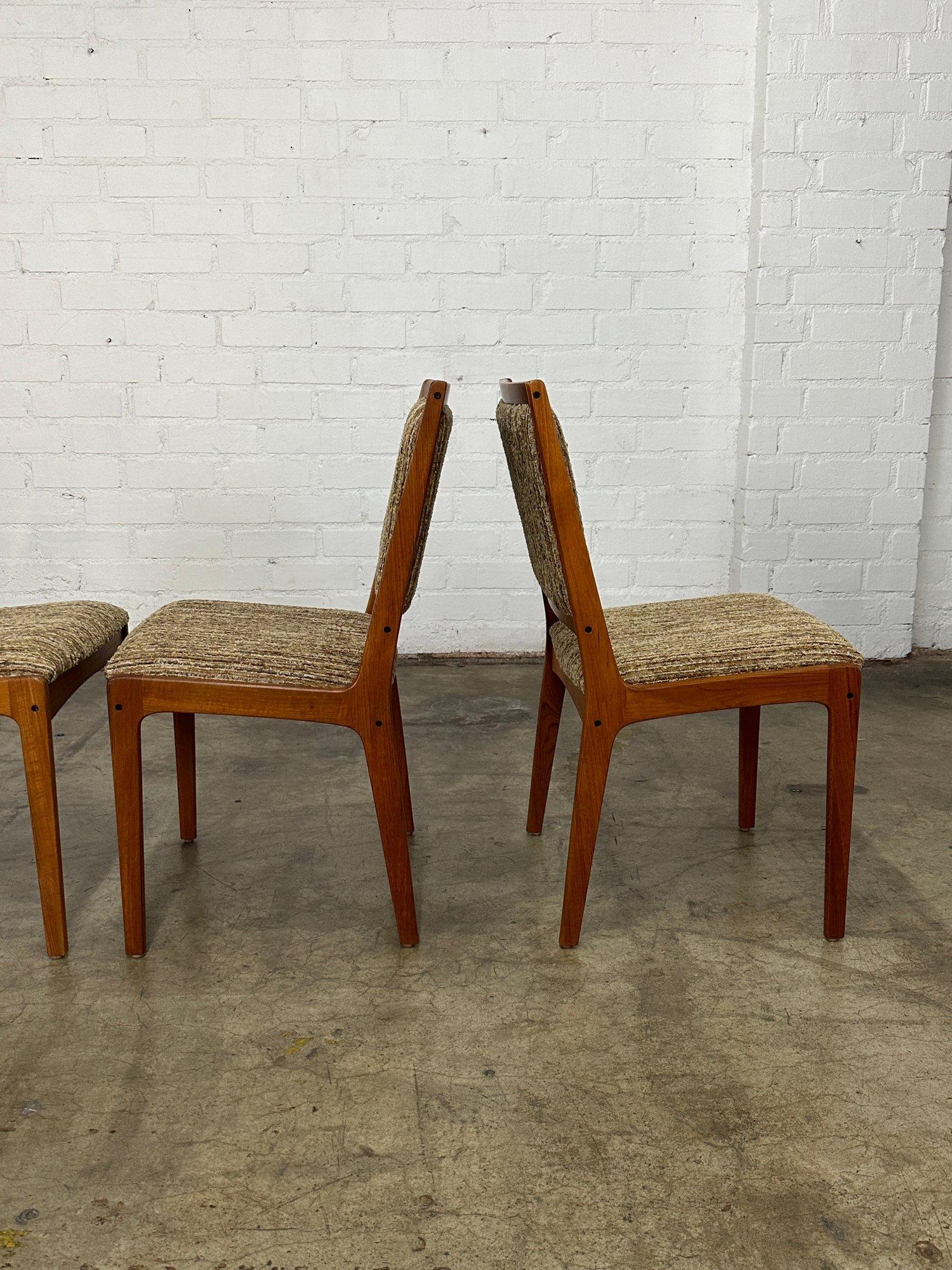 Danish Modern Dining Chairs - Set of Six For Sale 4