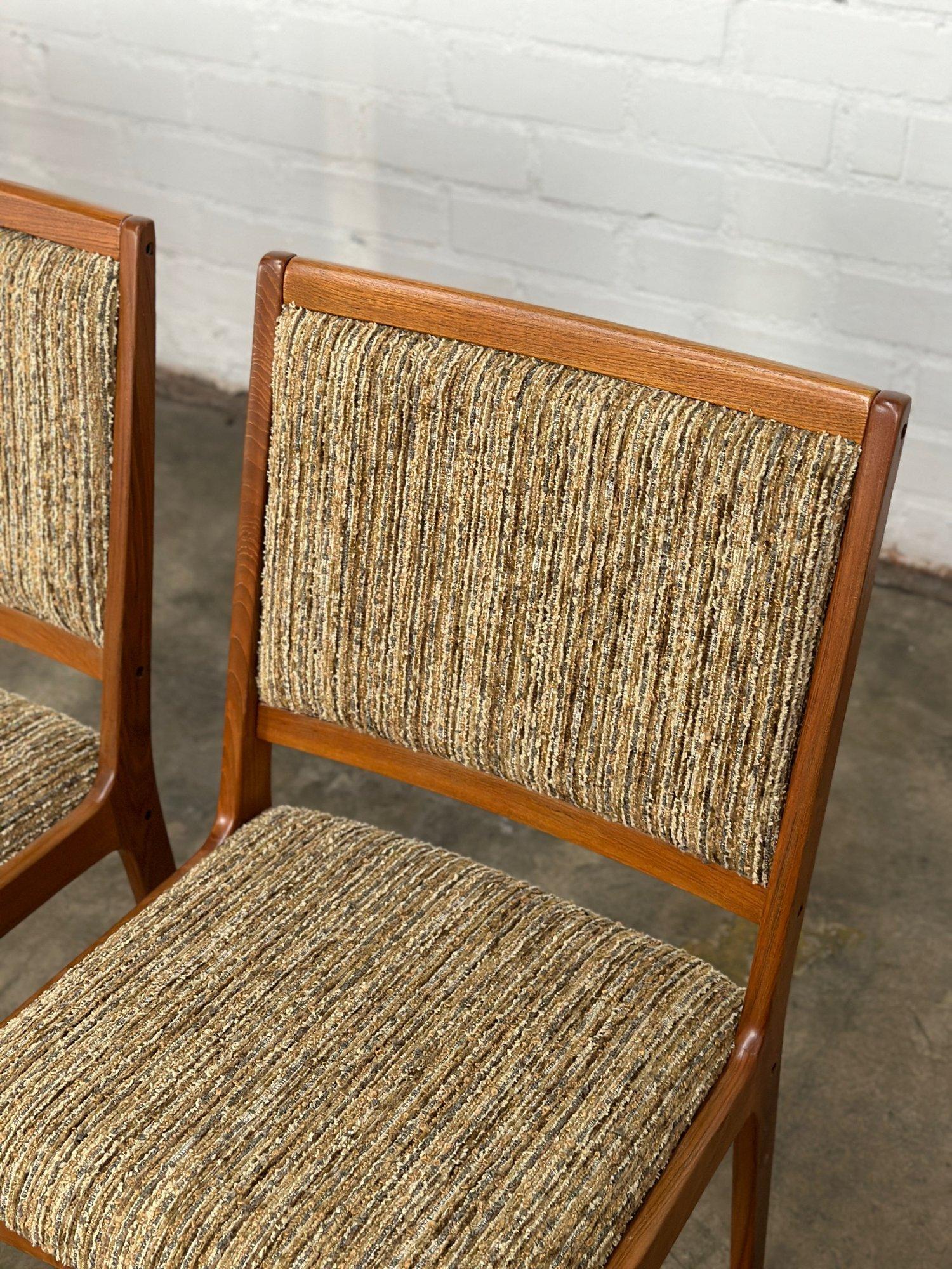 Danish Modern Dining Chairs - Set of Six For Sale 1