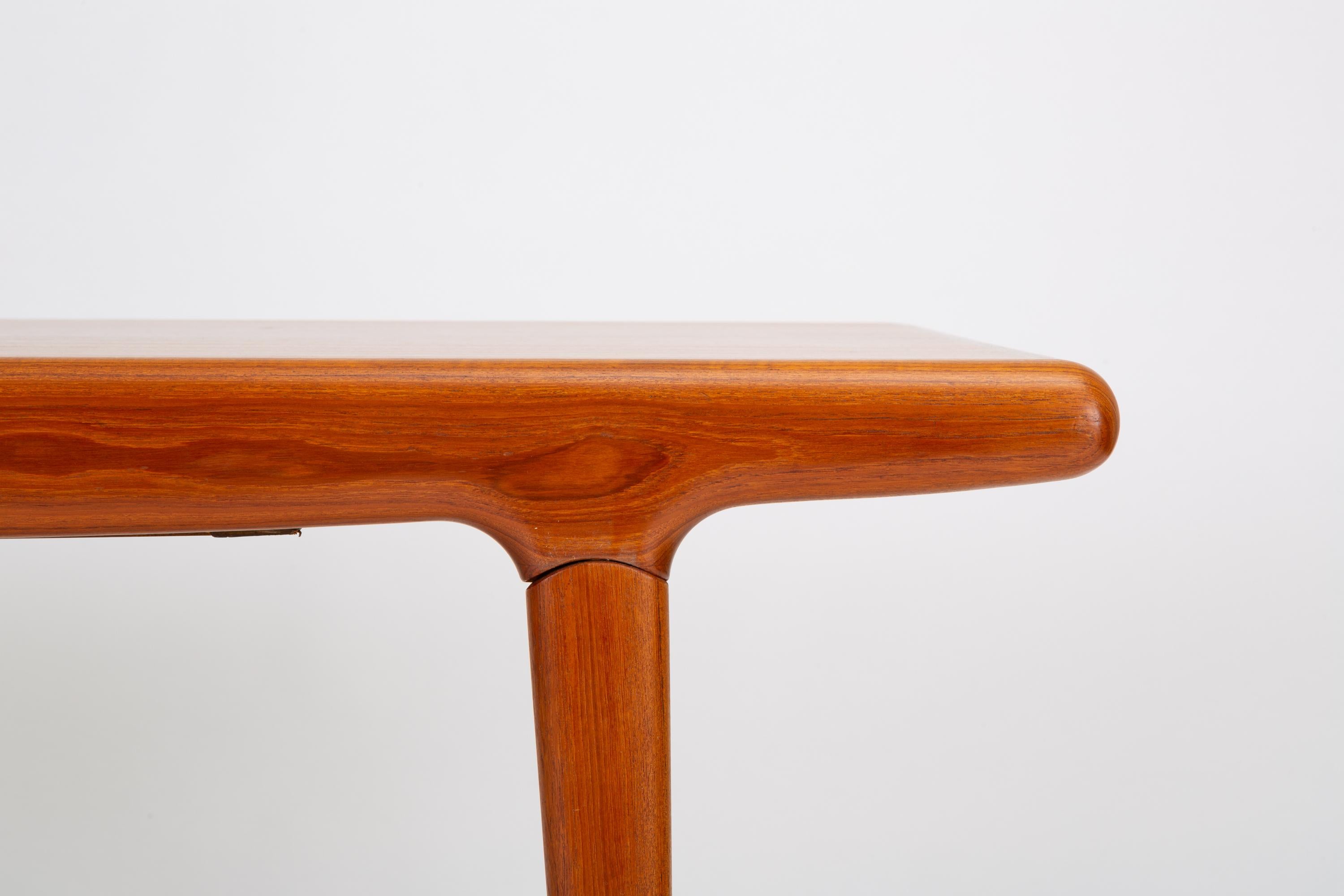 Danish Modern Dining Table with Leaves by Johannes Andersen for Uldum 9