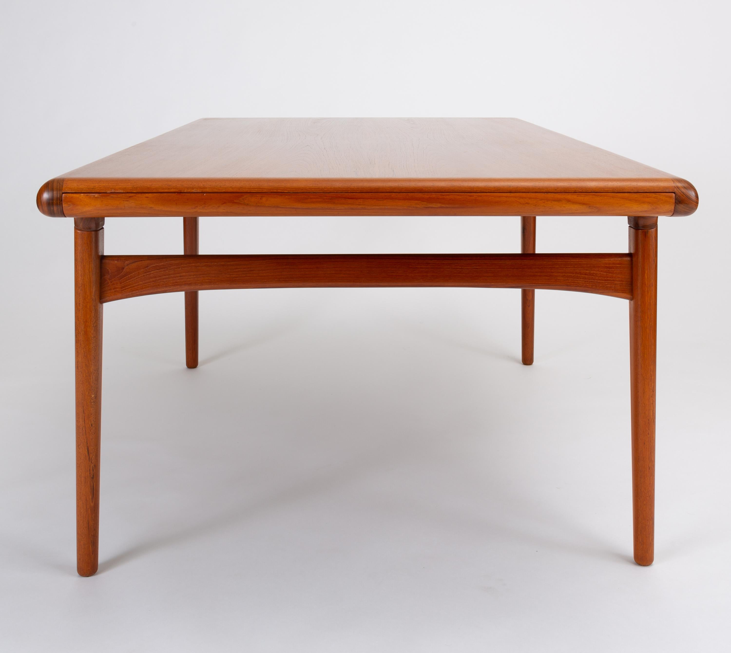Danish Modern Dining Table with Leaves by Johannes Andersen for Uldum 1