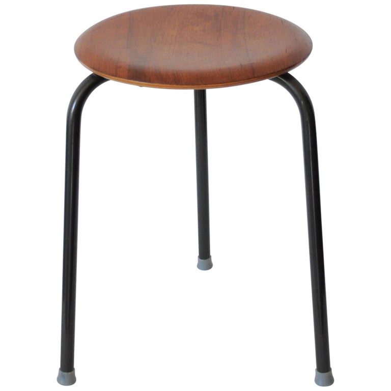 Danish Modern "Dot" Stool Designed by Arne Jacobsen for Fritz Hansen For  Sale at 1stDibs | arne jacobsen stool, arne jacobsen dot stool, dot stool