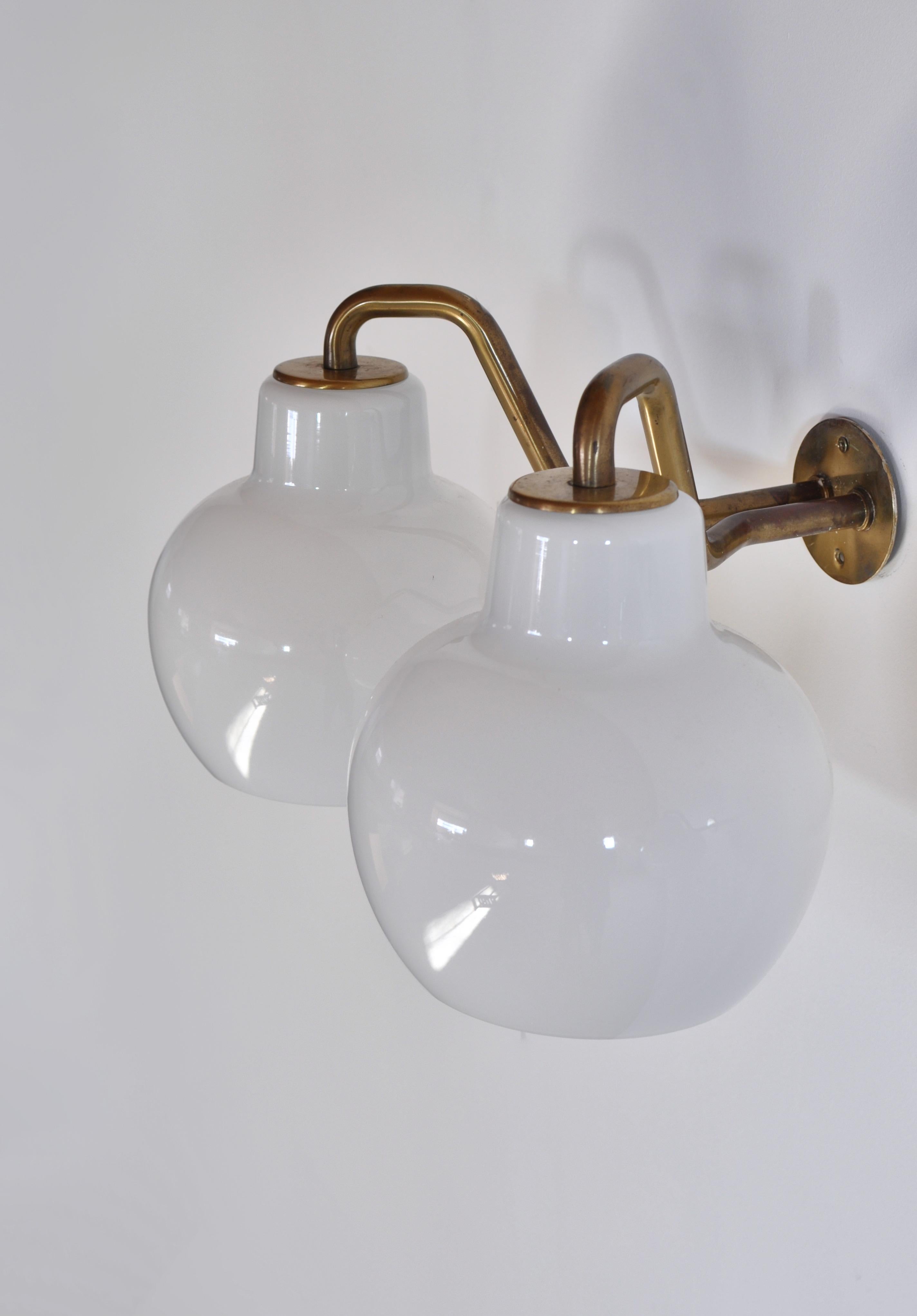 Danish Modern Double Wall Lamp by Vilhelm Lauritzen in Brass and Opal Glass 4