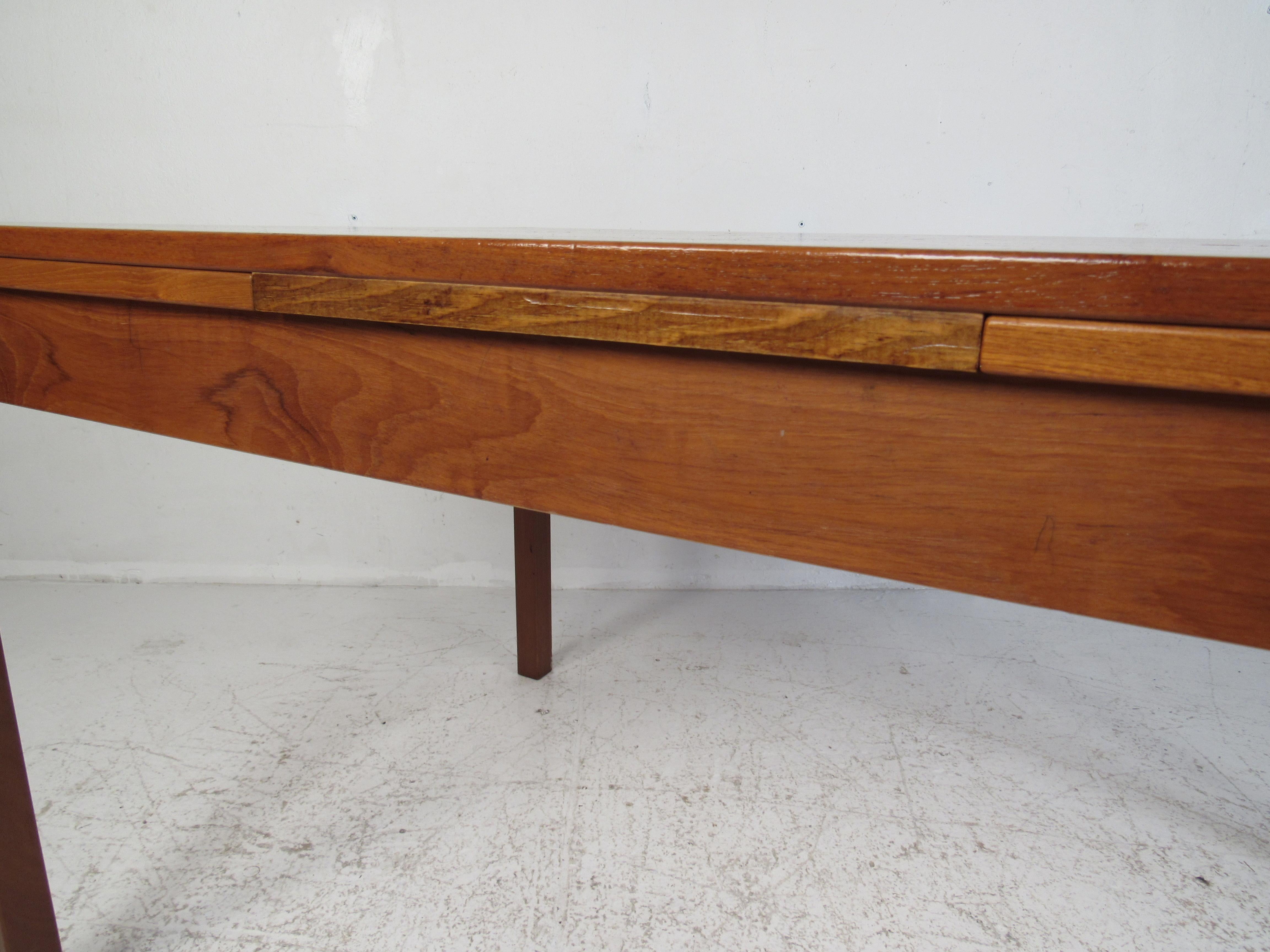 Danish Modern Draw Leaf Dining Table by Ansager Mobler 1