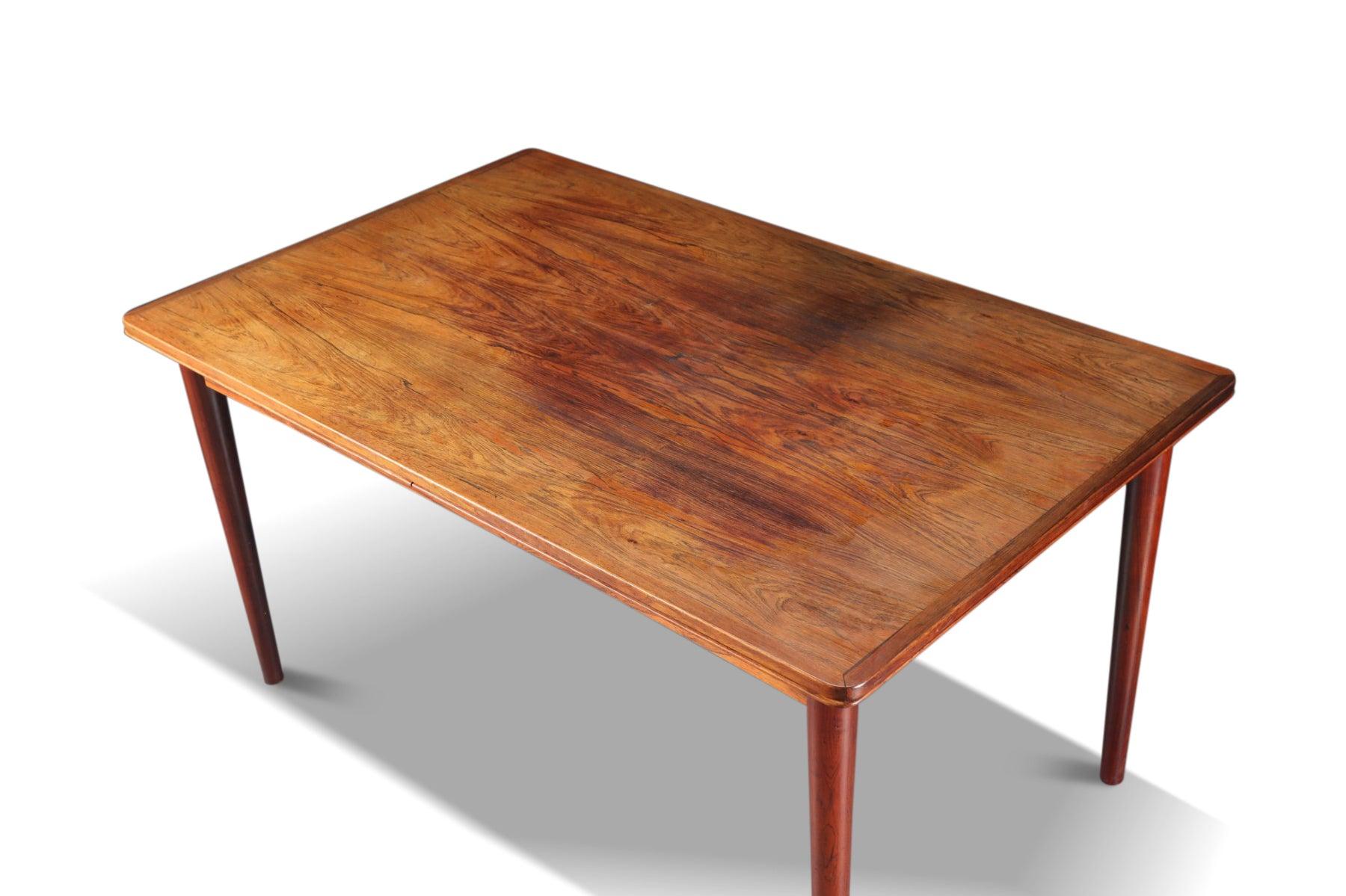 Other Danish Modern Draw Leaf Dining Table in Rosewood For Sale