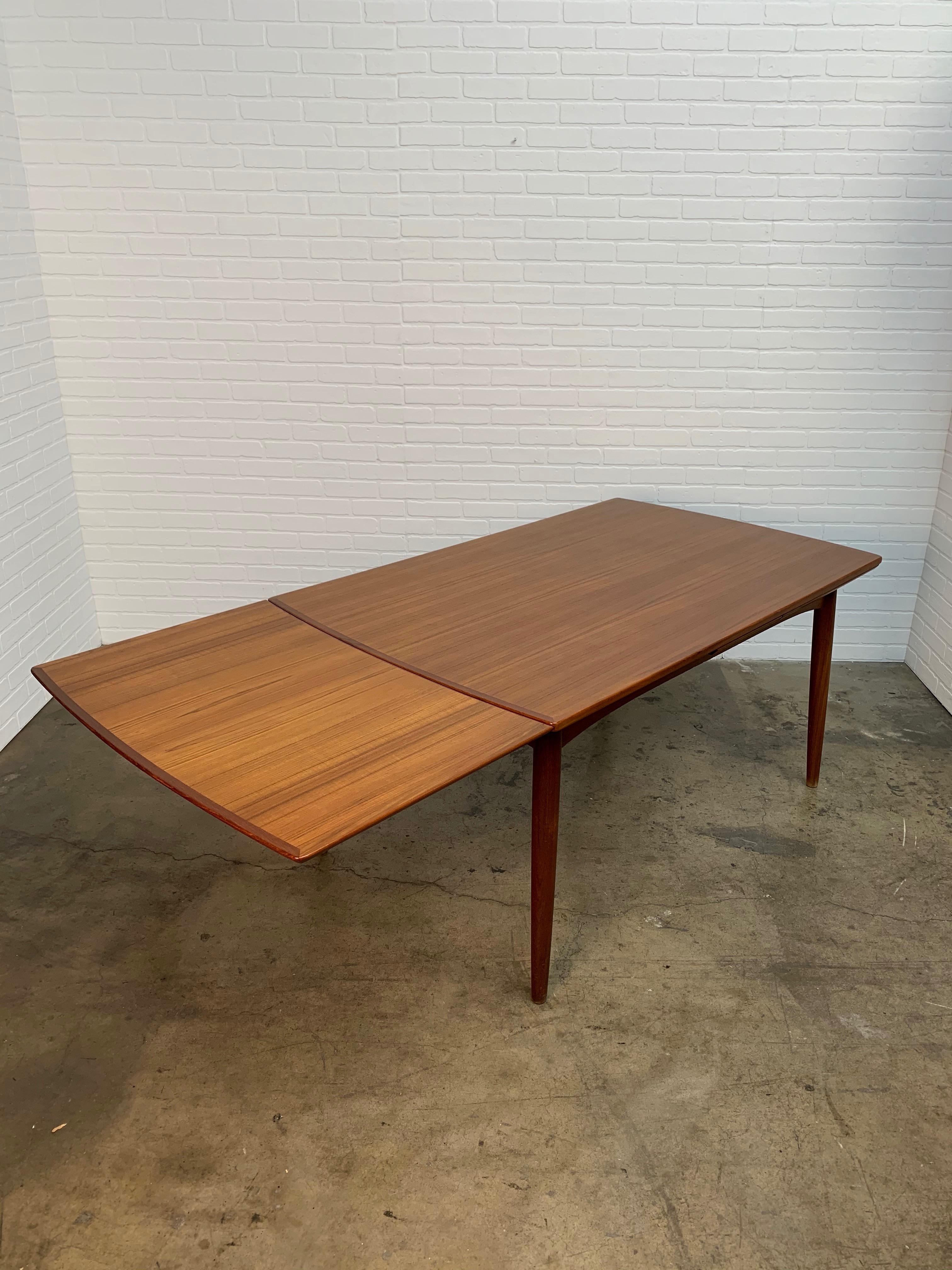 Wood Danish Modern Draw Leaf Table by Gudme Møbelfabrik
