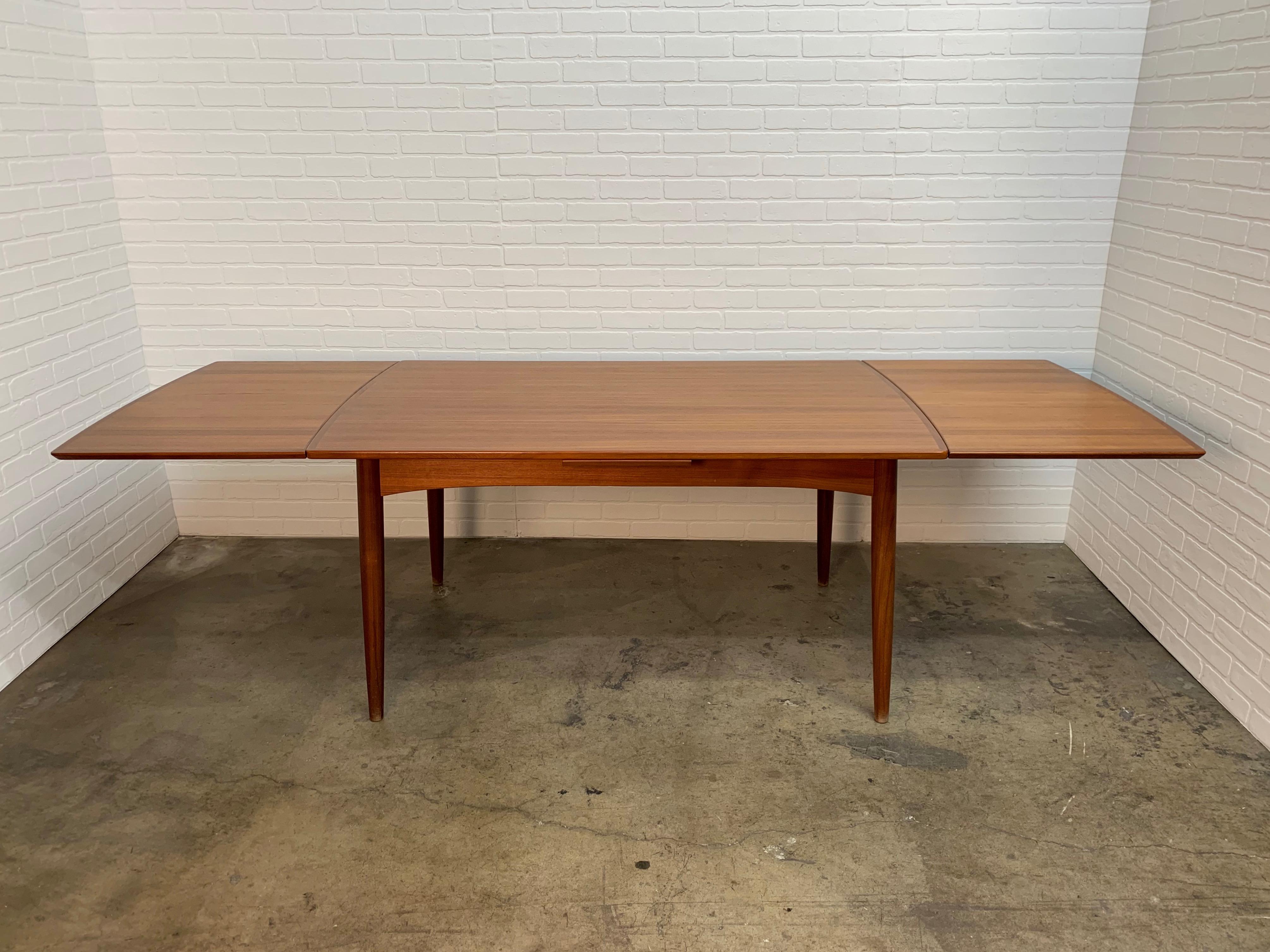 Danish Modern Draw Leaf Table by Gudme Møbelfabrik 2