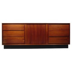 Commode moderne danoise avec porte à tambour par Art Furn