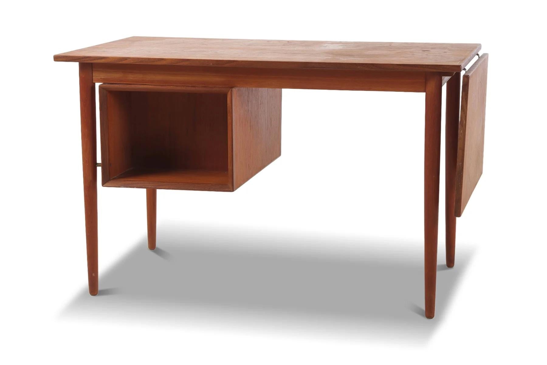 20th Century Danish modern drop leaf desk in teak by arne vodder For Sale
